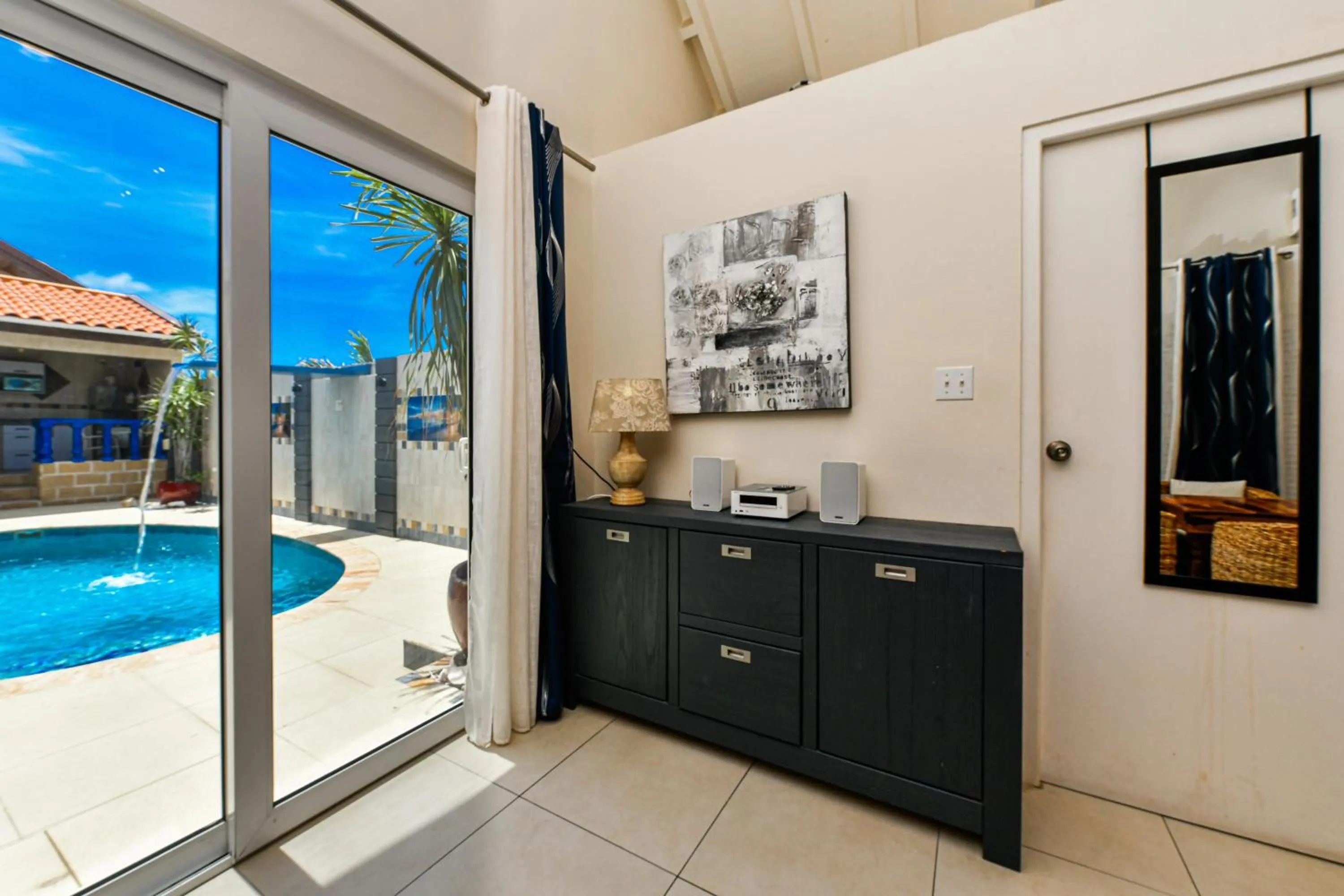 Facade/entrance in Boutique Hotel Swiss Paradise Aruba Villas and Suites