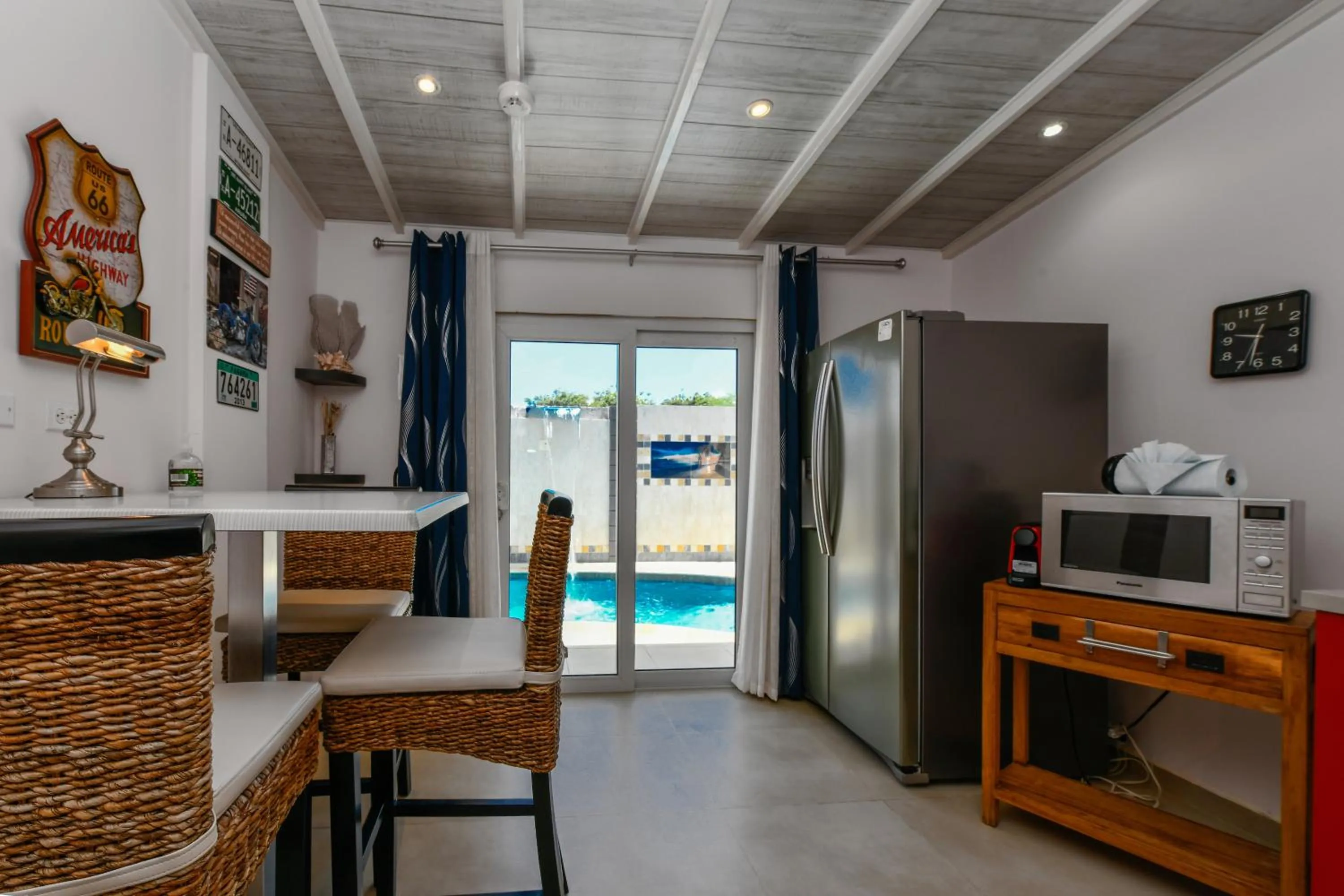 Kitchen or kitchenette in Boutique Hotel Swiss Paradise Aruba Villas and Suites