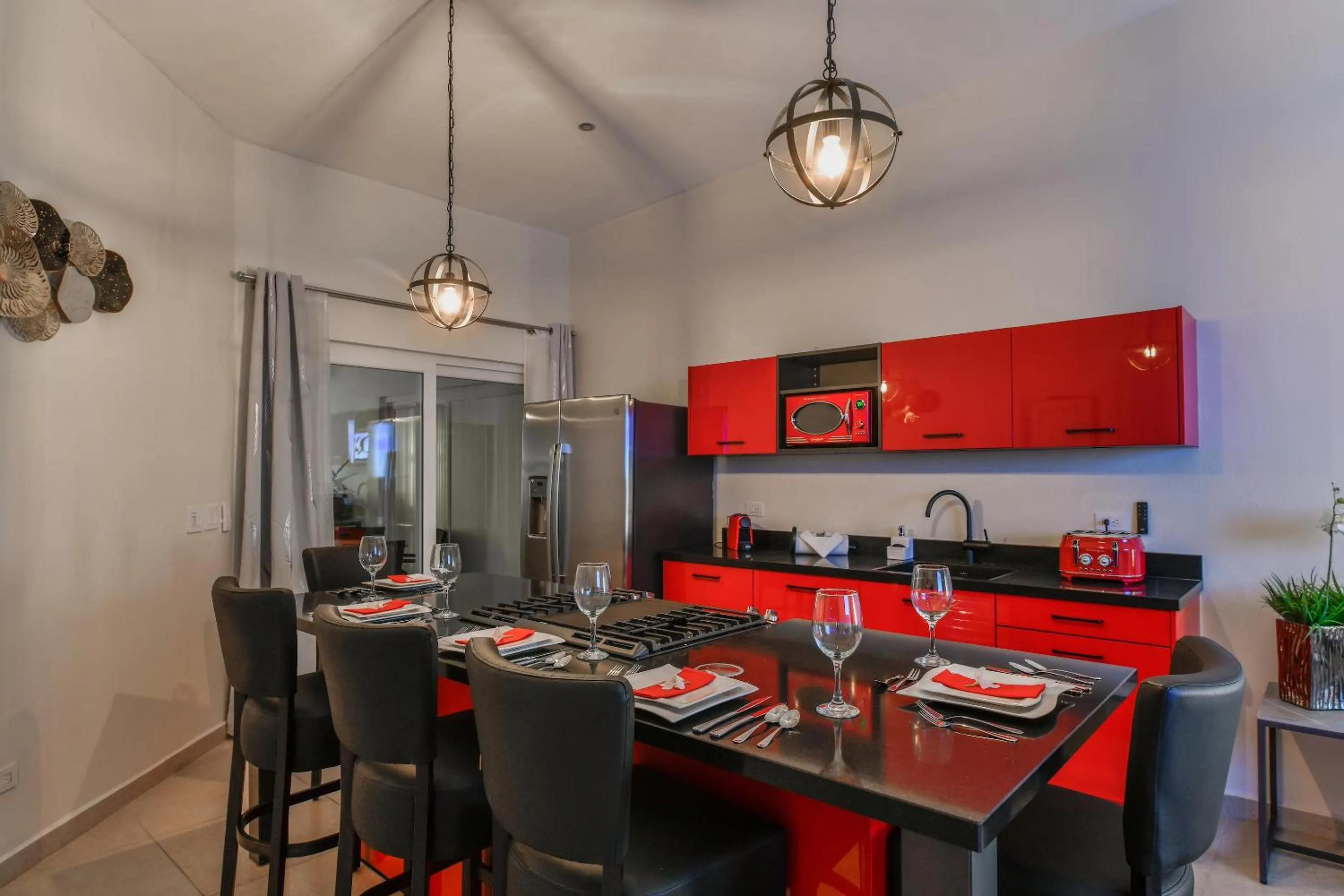 microwave in Boutique Hotel Swiss Paradise Aruba Villas and Suites