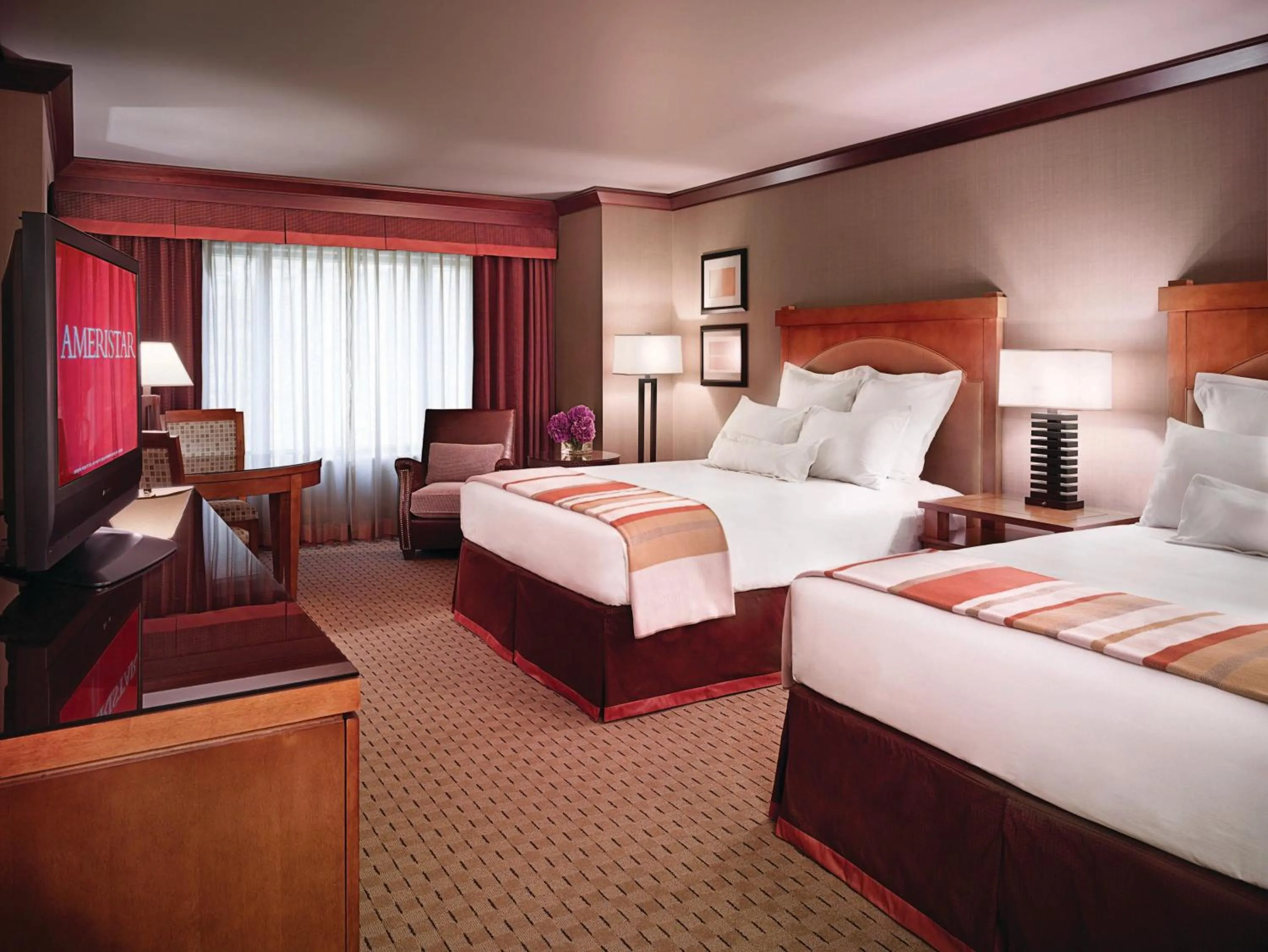 Bedroom, Bed in Ameristar Casino Black Hawk