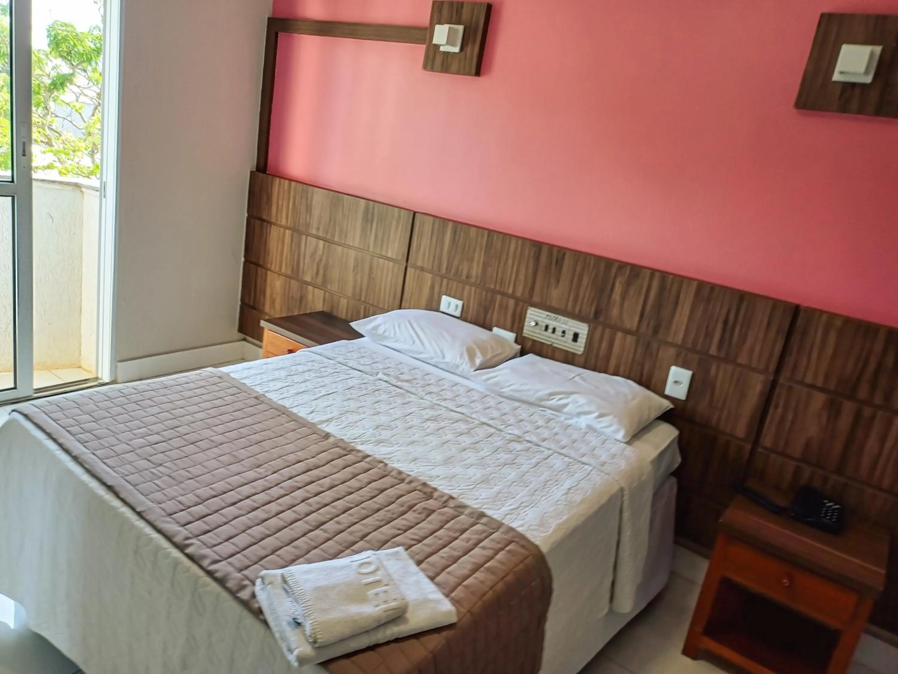 Bed in Piloes Palace Hotel