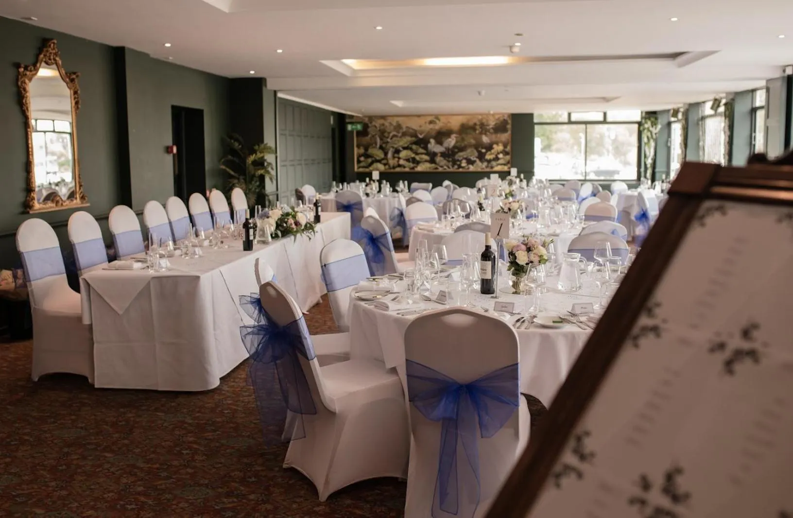 wedding in Shillingford Bridge Hotel