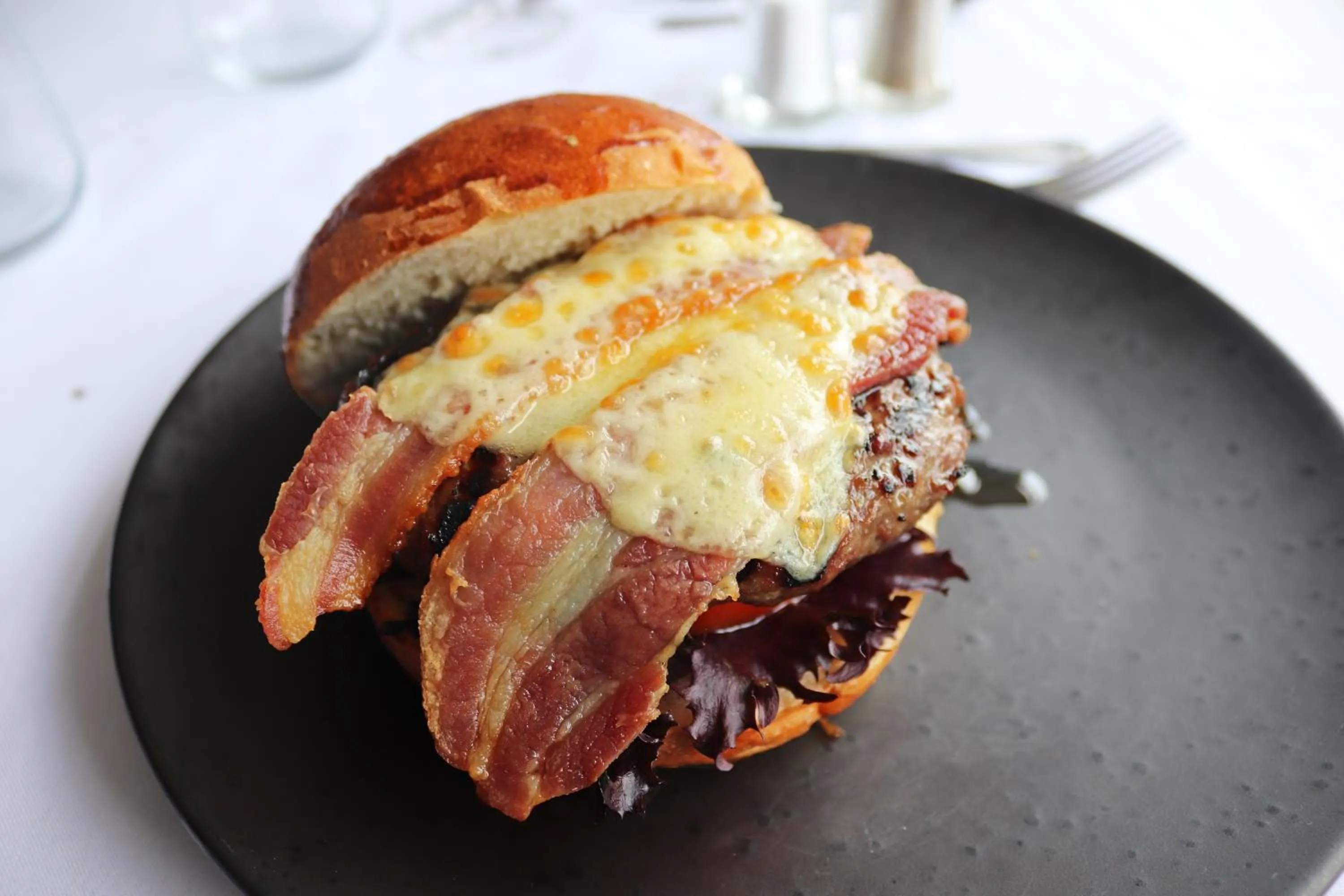 Food and drinks in Shillingford Bridge Hotel