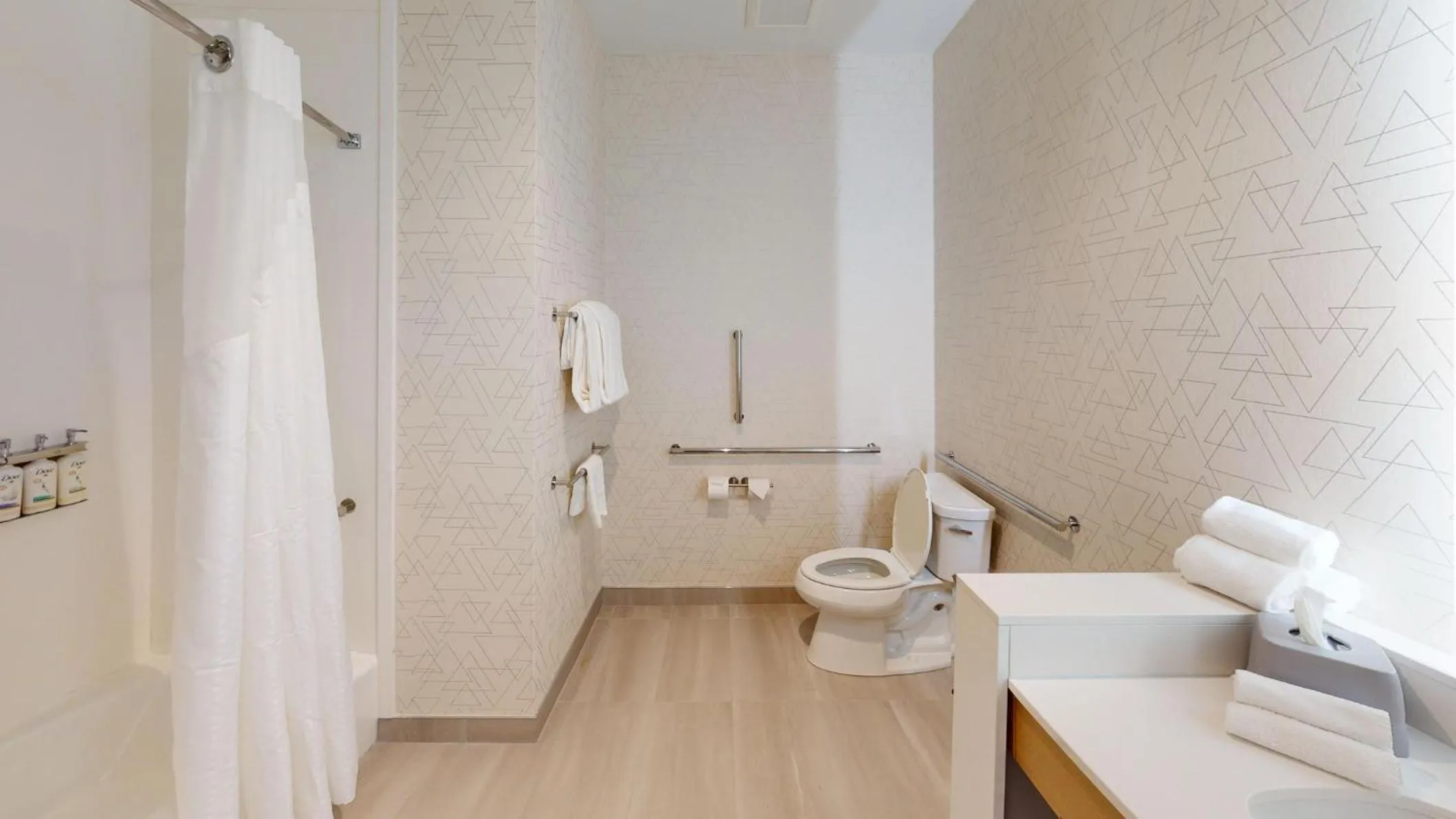 Photo of the whole room in Holiday Inn Express & Suites Chicago Schaumburg by IHG