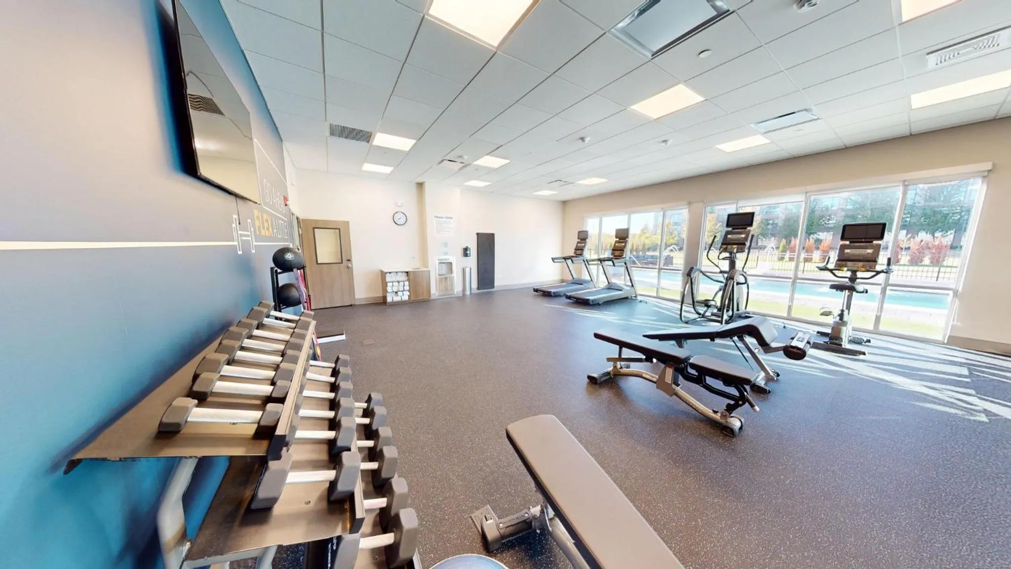 Fitness centre/facilities in Holiday Inn Express & Suites Chicago Schaumburg by IHG