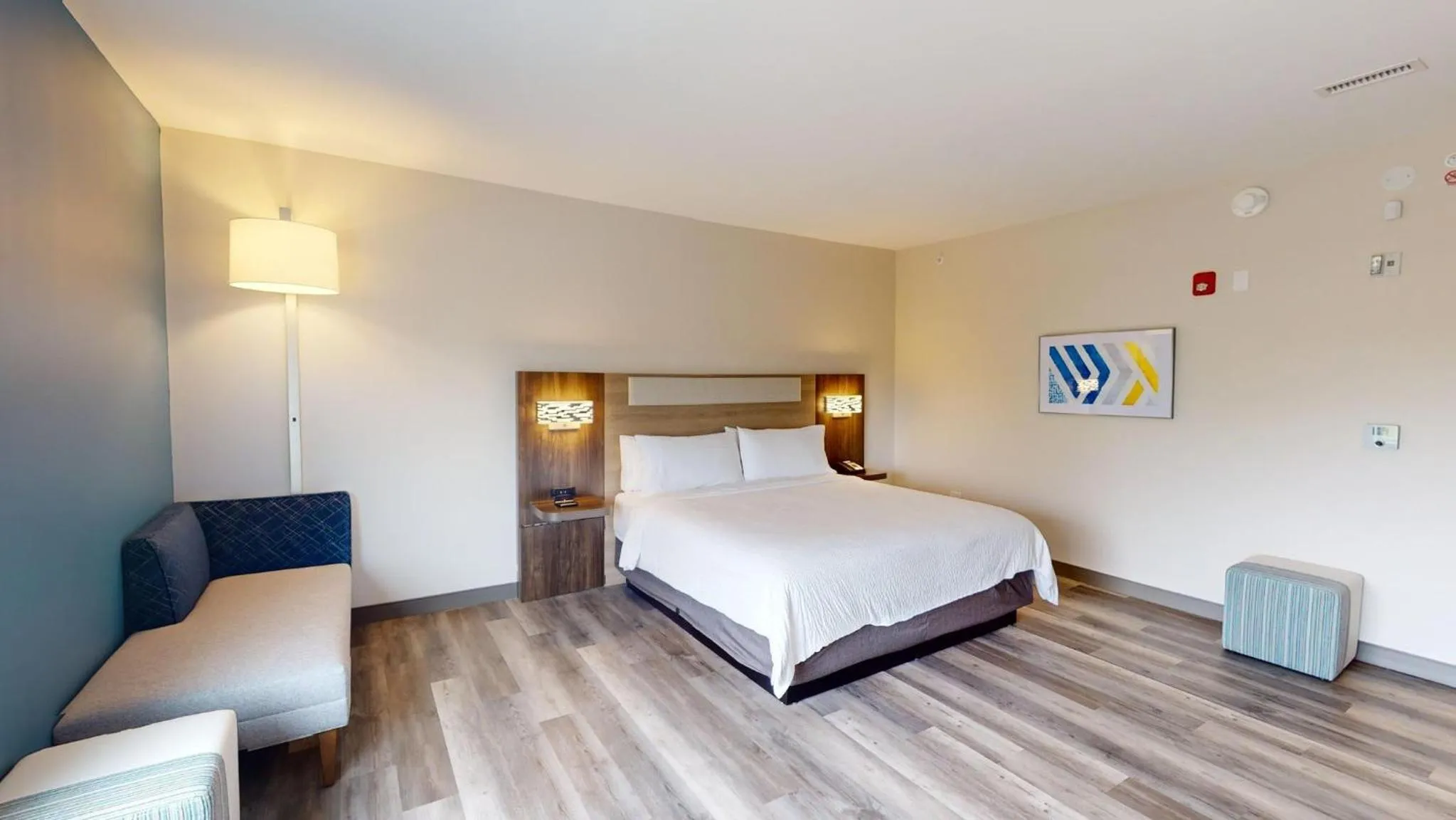 Photo of the whole room in Holiday Inn Express & Suites Chicago Schaumburg by IHG