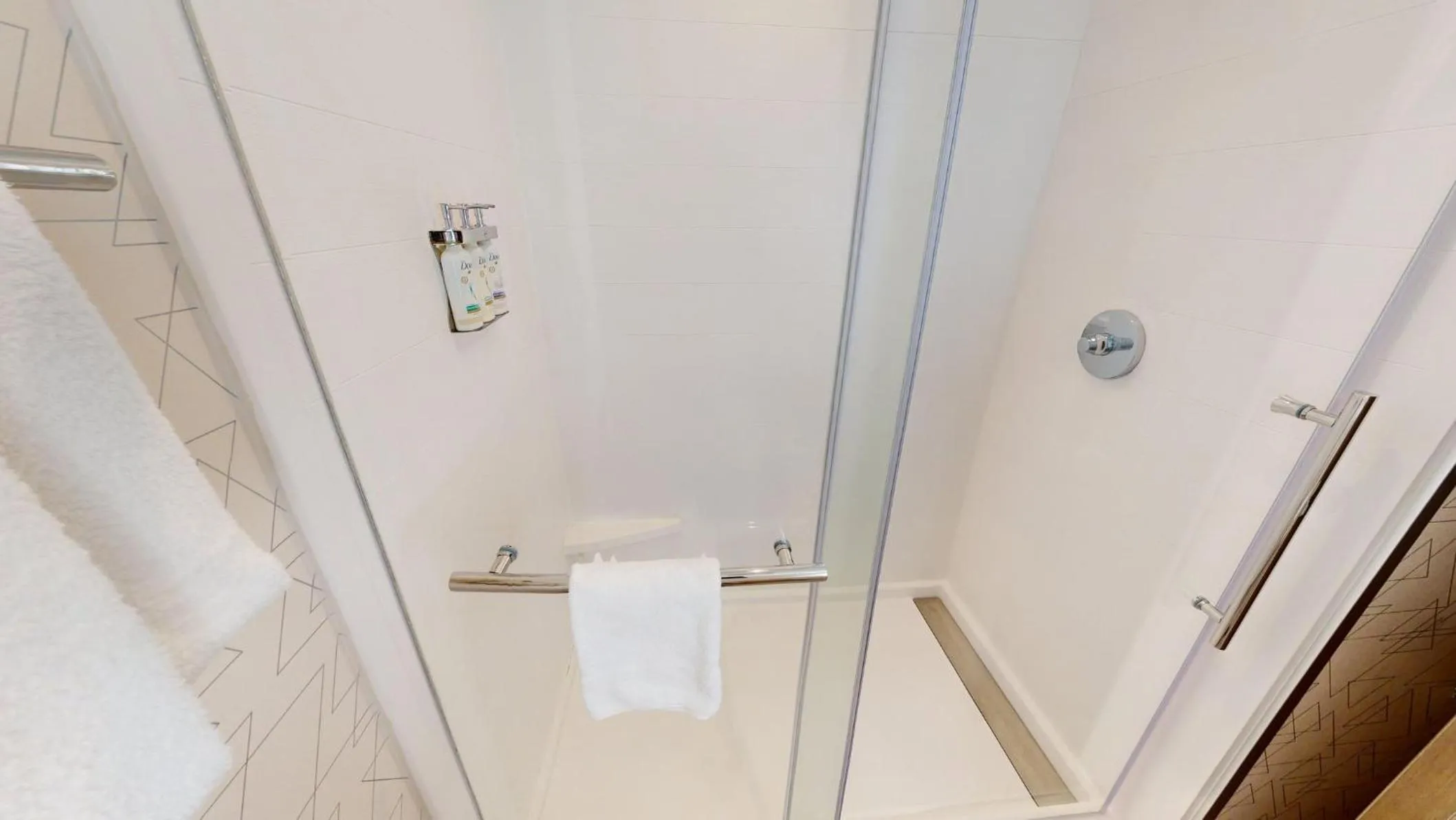 Photo of the whole room in Holiday Inn Express & Suites Chicago Schaumburg by IHG