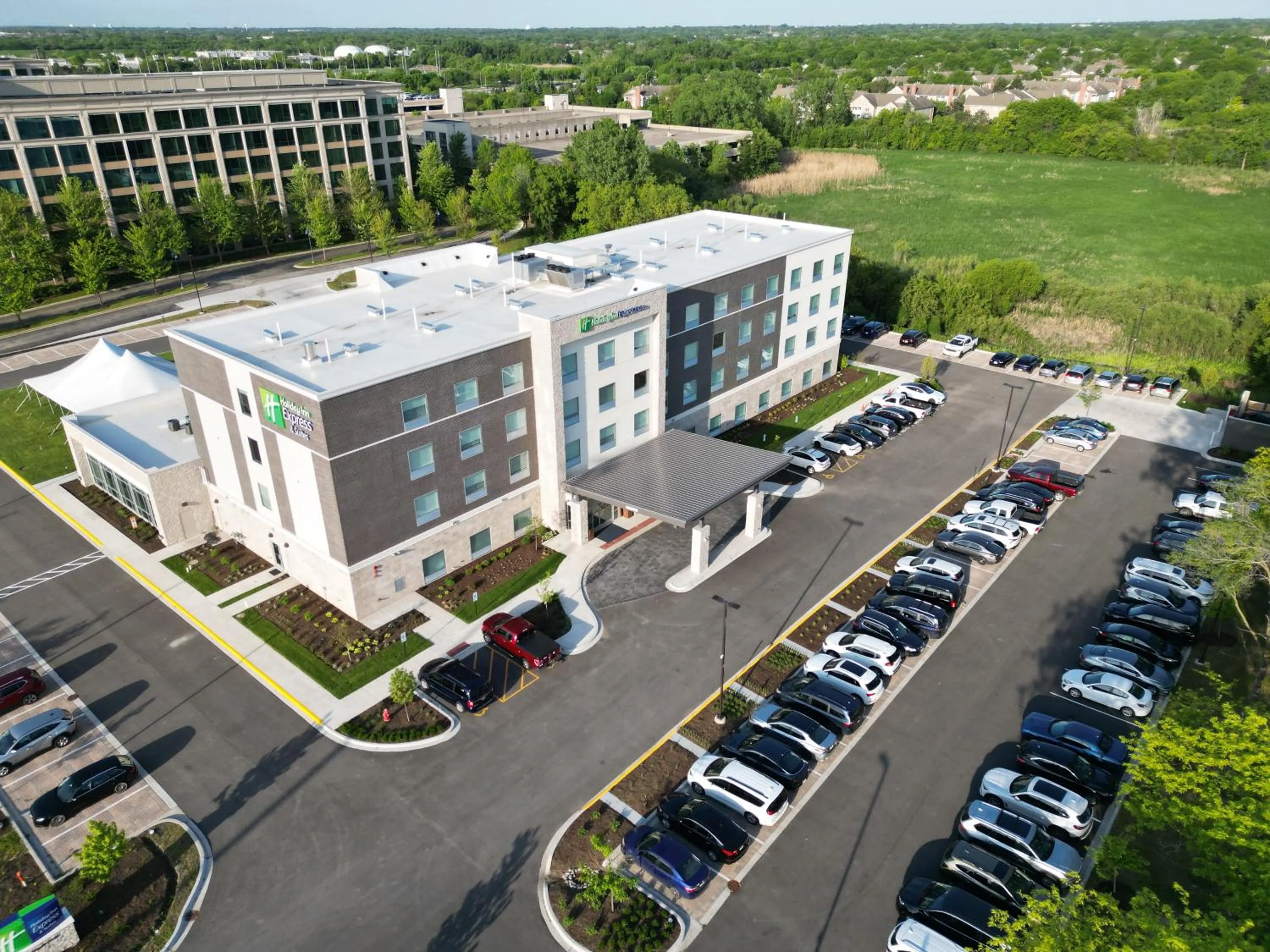 Bird's eye view in Holiday Inn Express & Suites Chicago Schaumburg by IHG