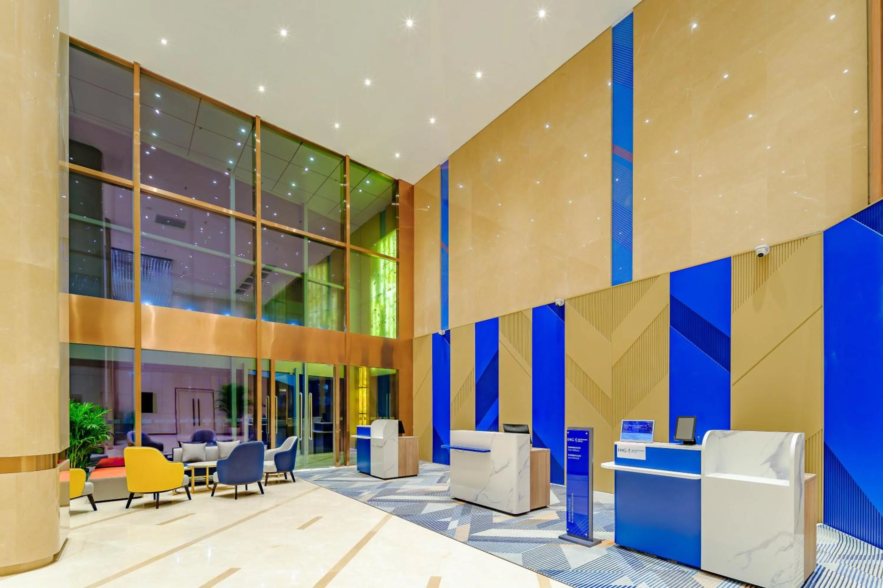 Lobby or reception in Holiday Inn Express Beijing Conference Center by IHG