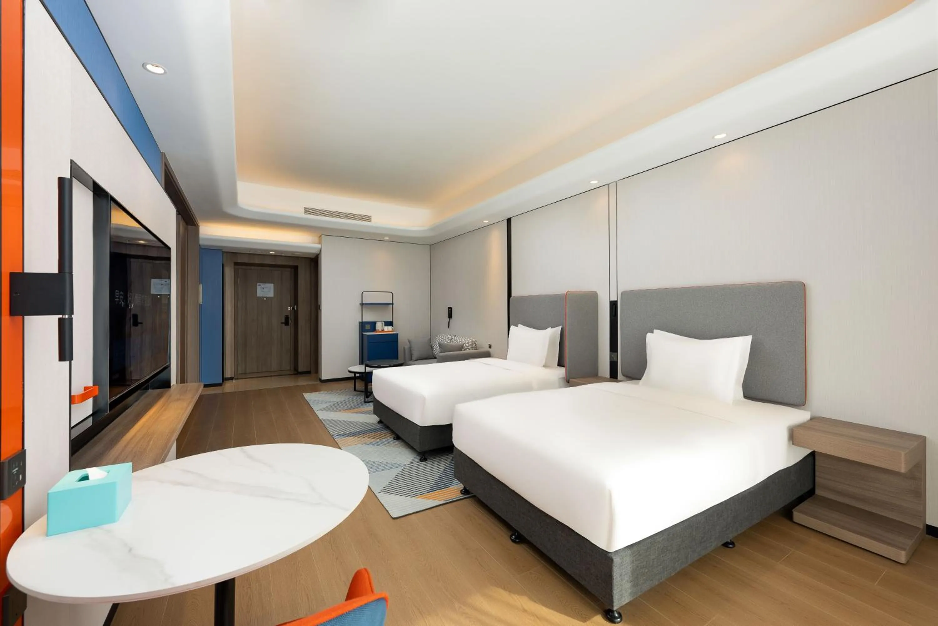 Photo of the whole room, Bed in Holiday Inn Express Beijing Conference Center by IHG