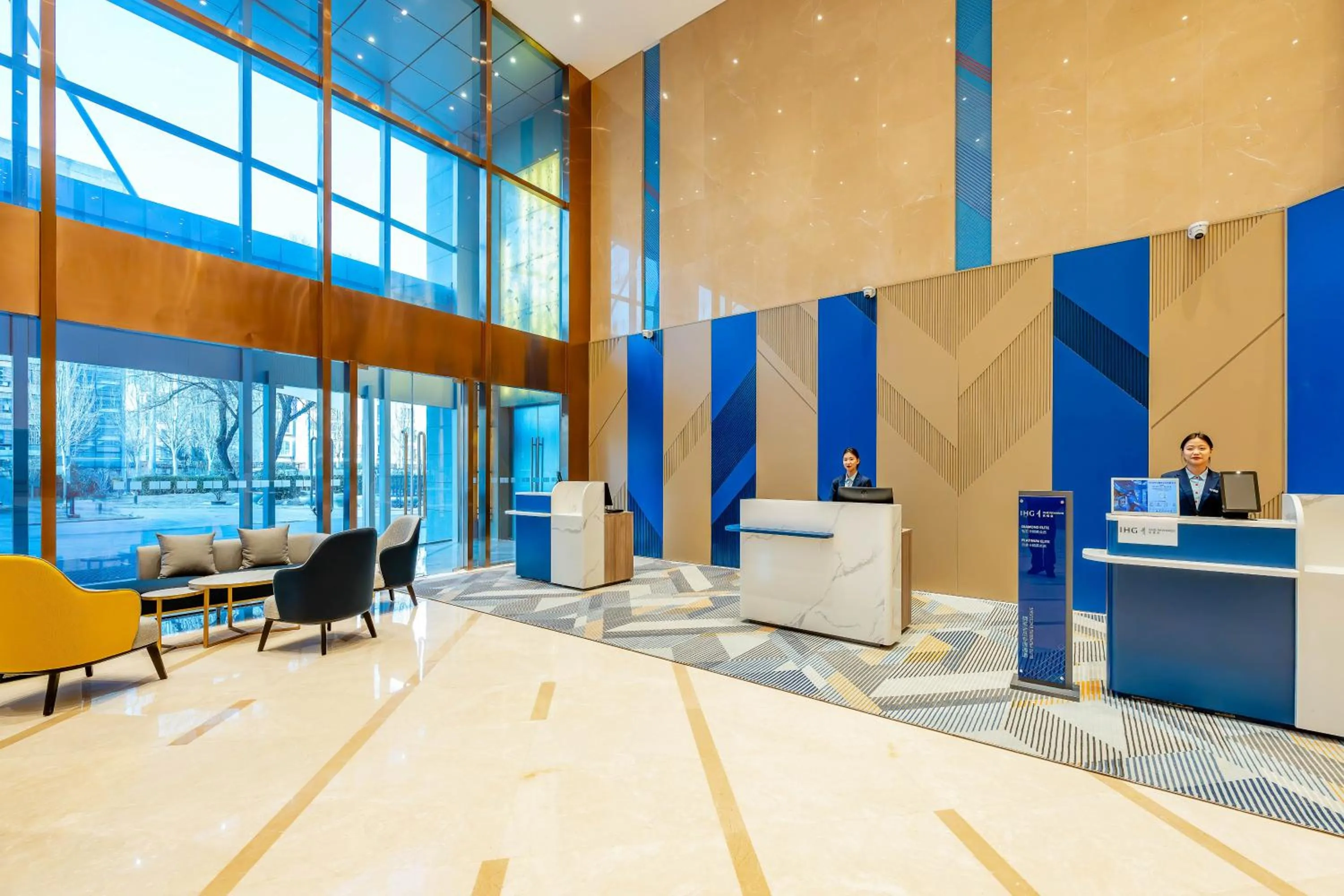 Lobby or reception in Holiday Inn Express Beijing Conference Center by IHG