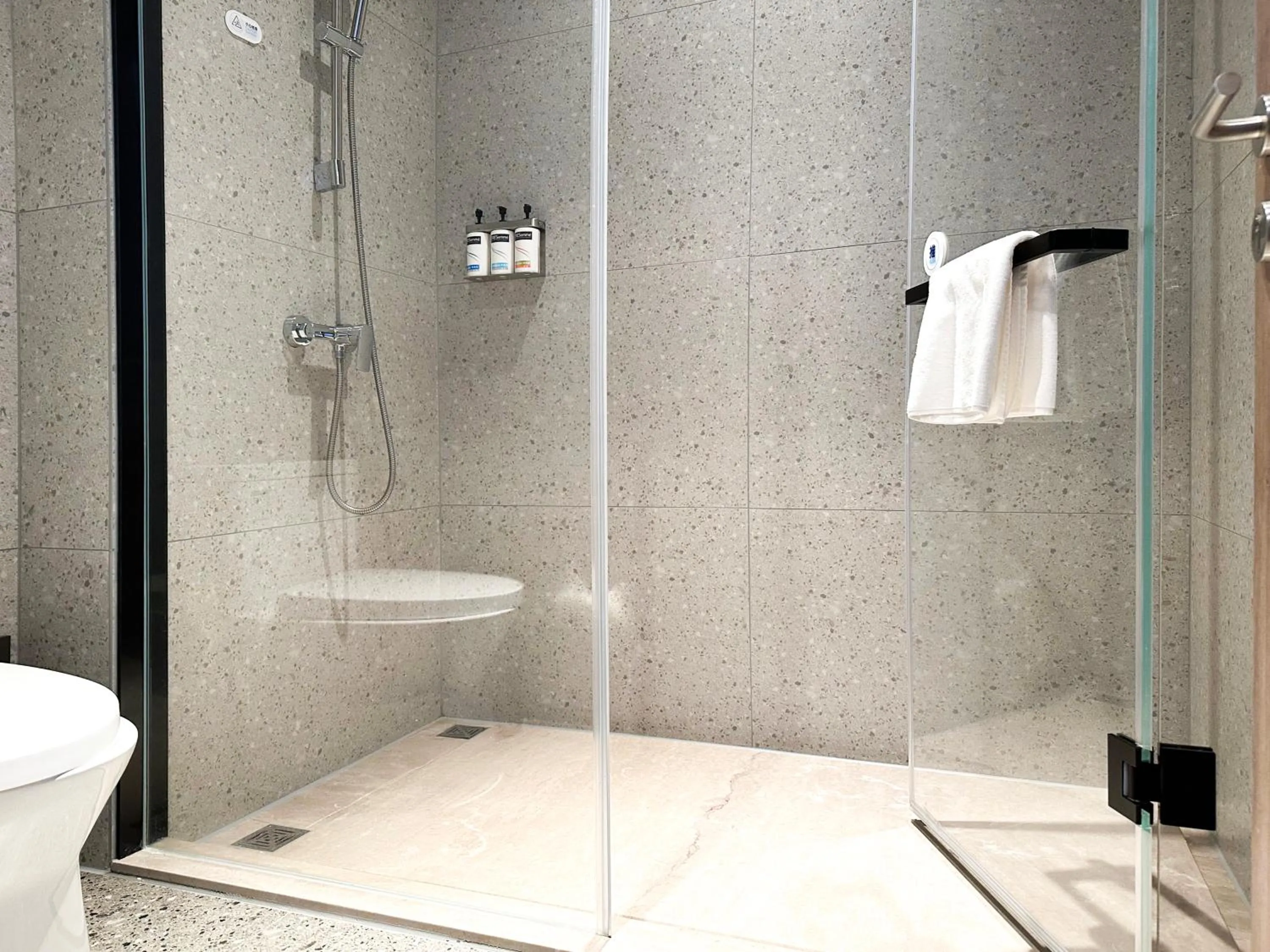 Toilet in Holiday Inn Express Beijing Conference Center by IHG