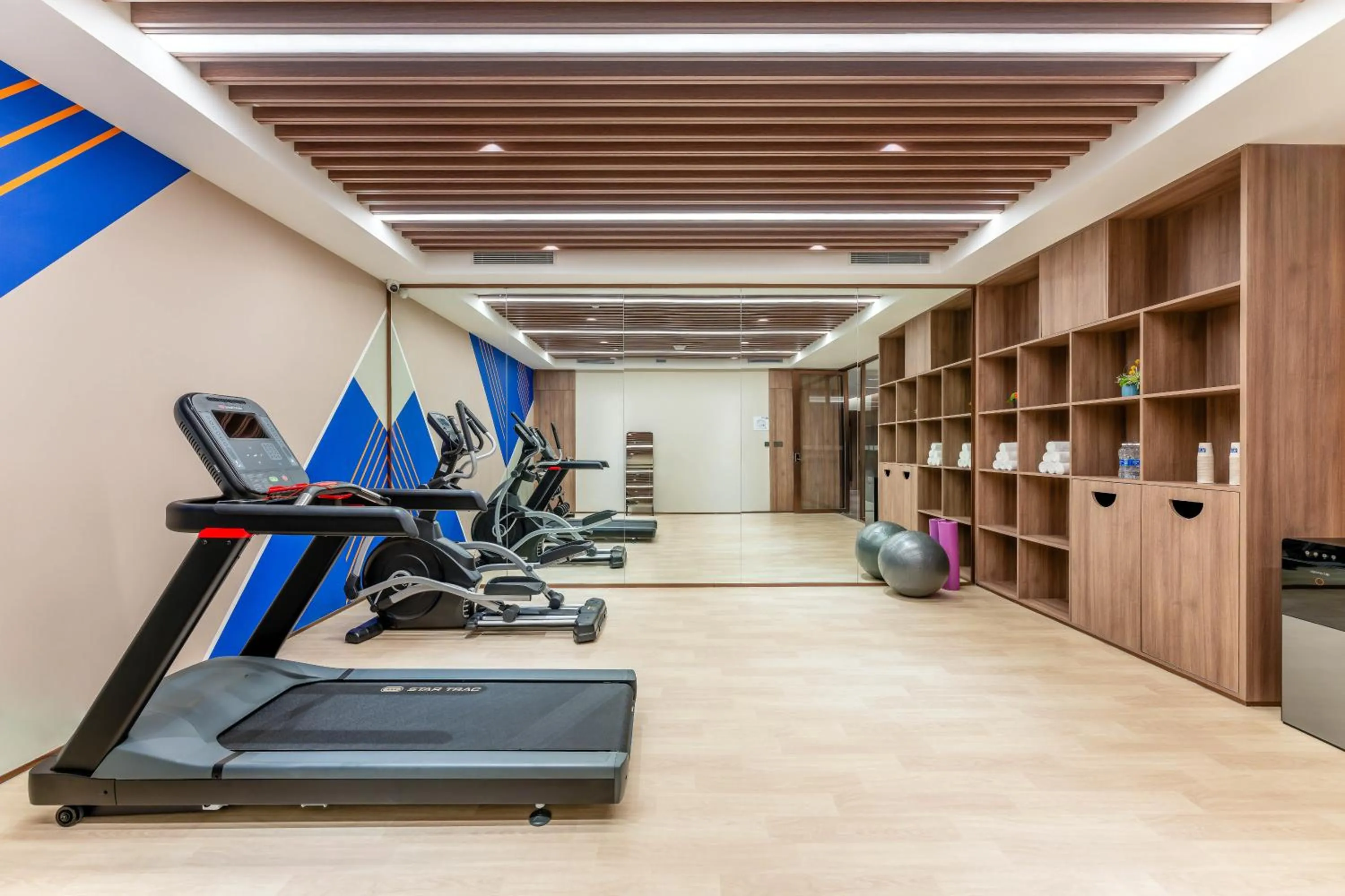 Fitness centre/facilities in Holiday Inn Express Liaocheng ETDZ by IHG