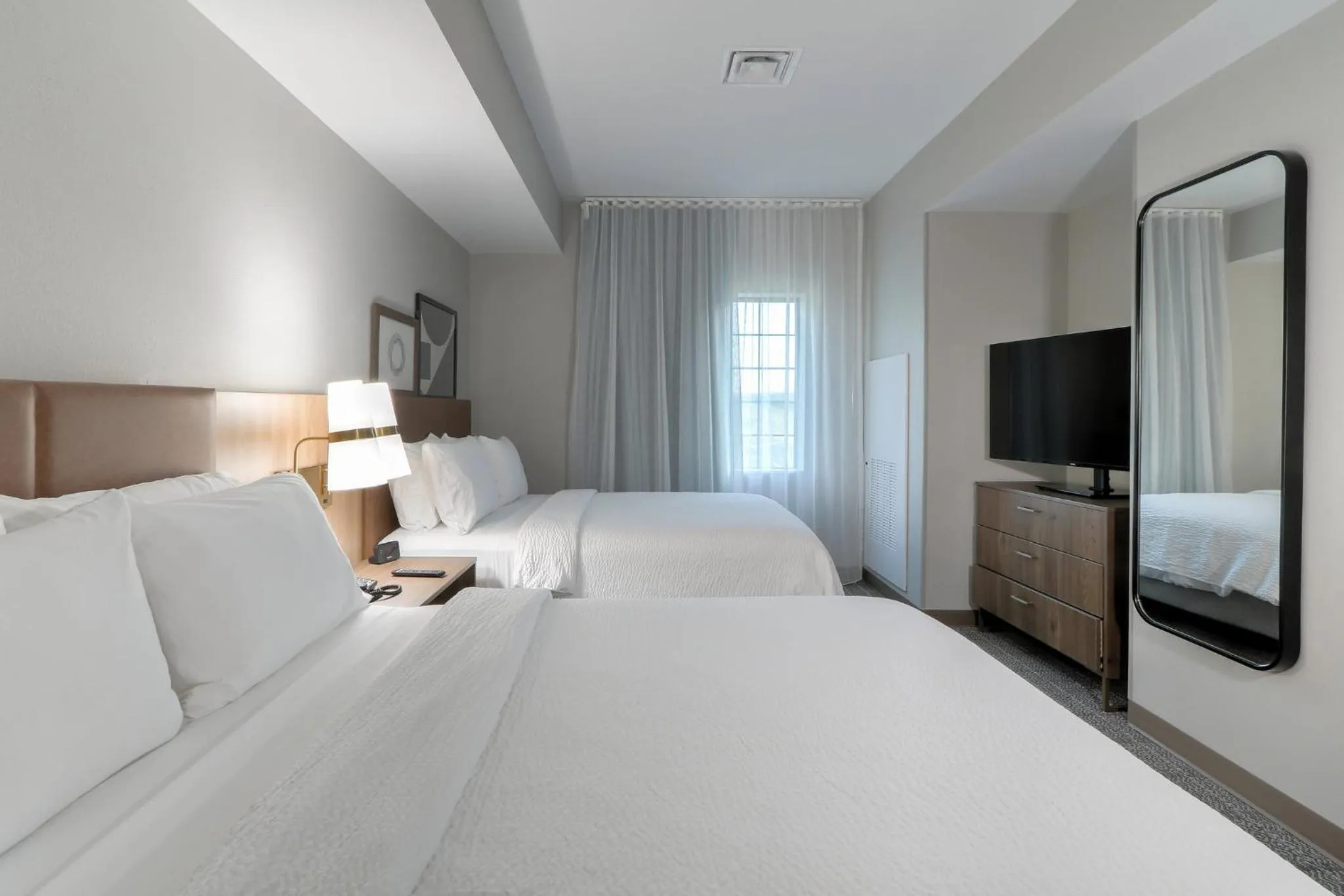 Photo of the whole room, Bed in Staybridge Suites Pigeon Forge - Smoky Mtns by IHG