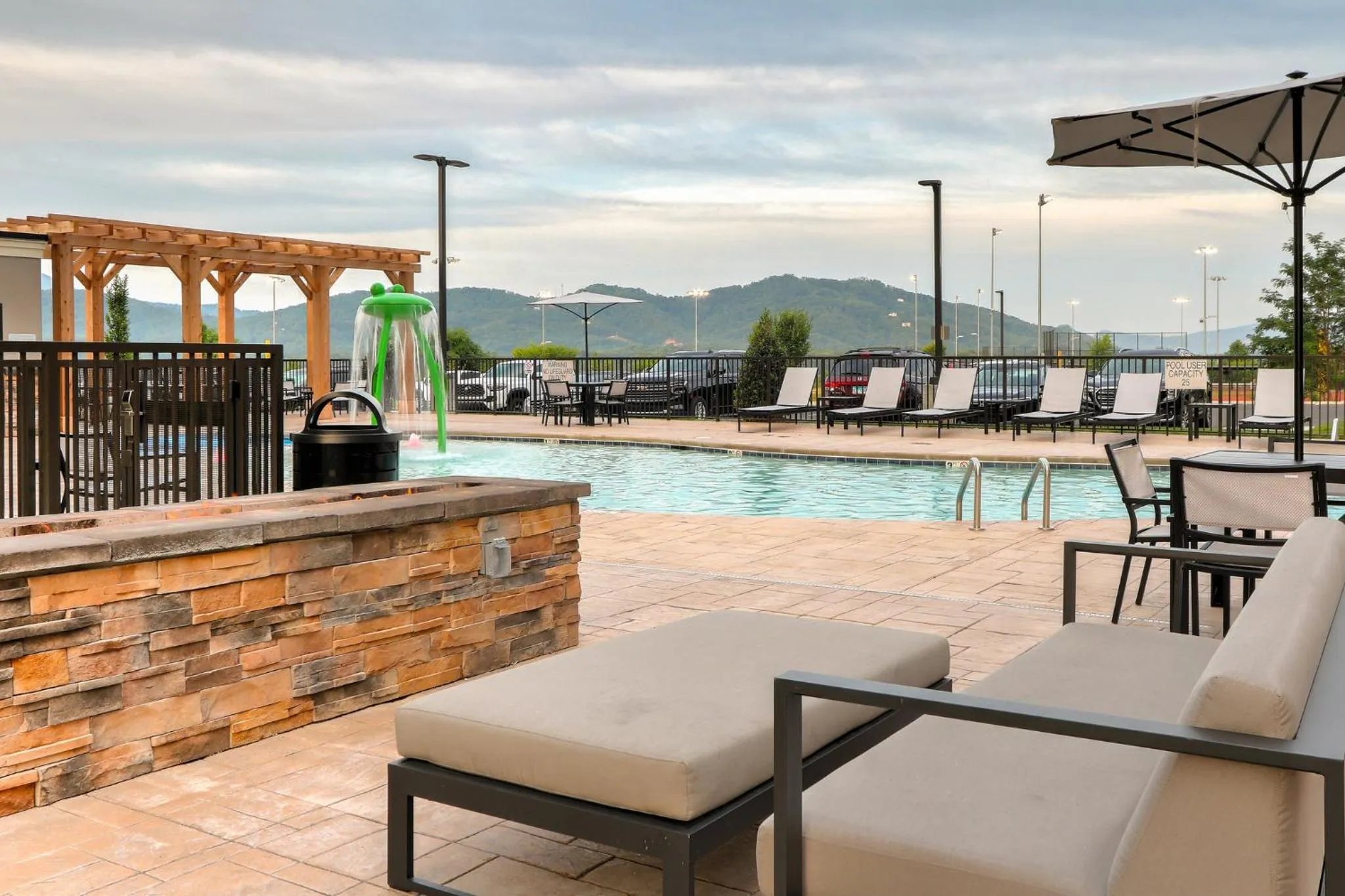 Swimming pool in Staybridge Suites Pigeon Forge - Smoky Mtns by IHG