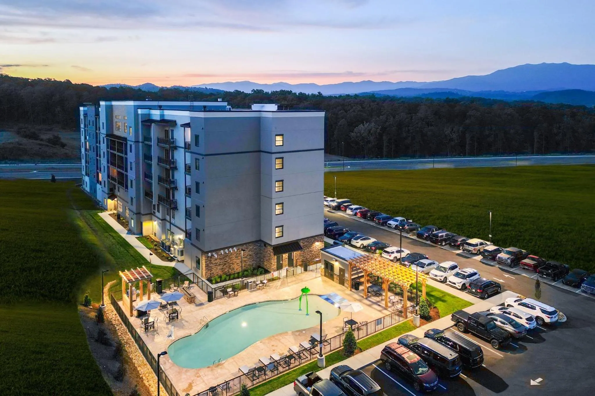Property building in Staybridge Suites Pigeon Forge - Smoky Mtns by IHG