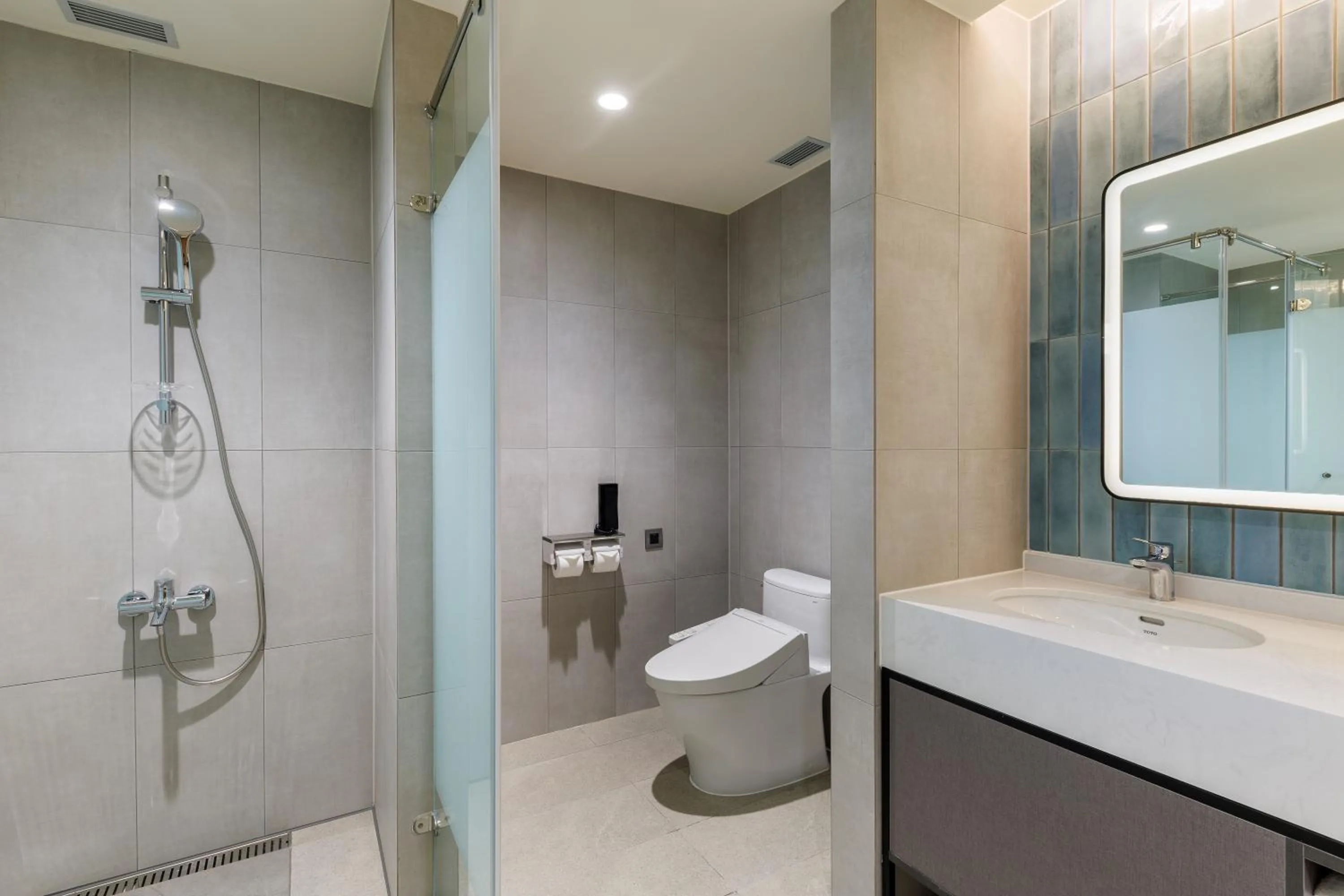 Shower in voco Chiayi by IHG