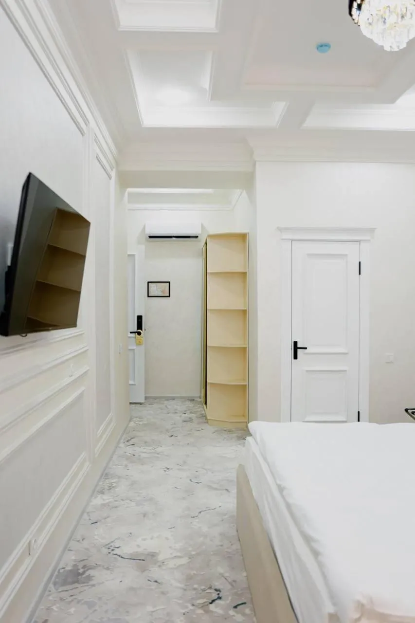 Photo of the whole room, Bed in Ko'k Saroy Plaza Hotel