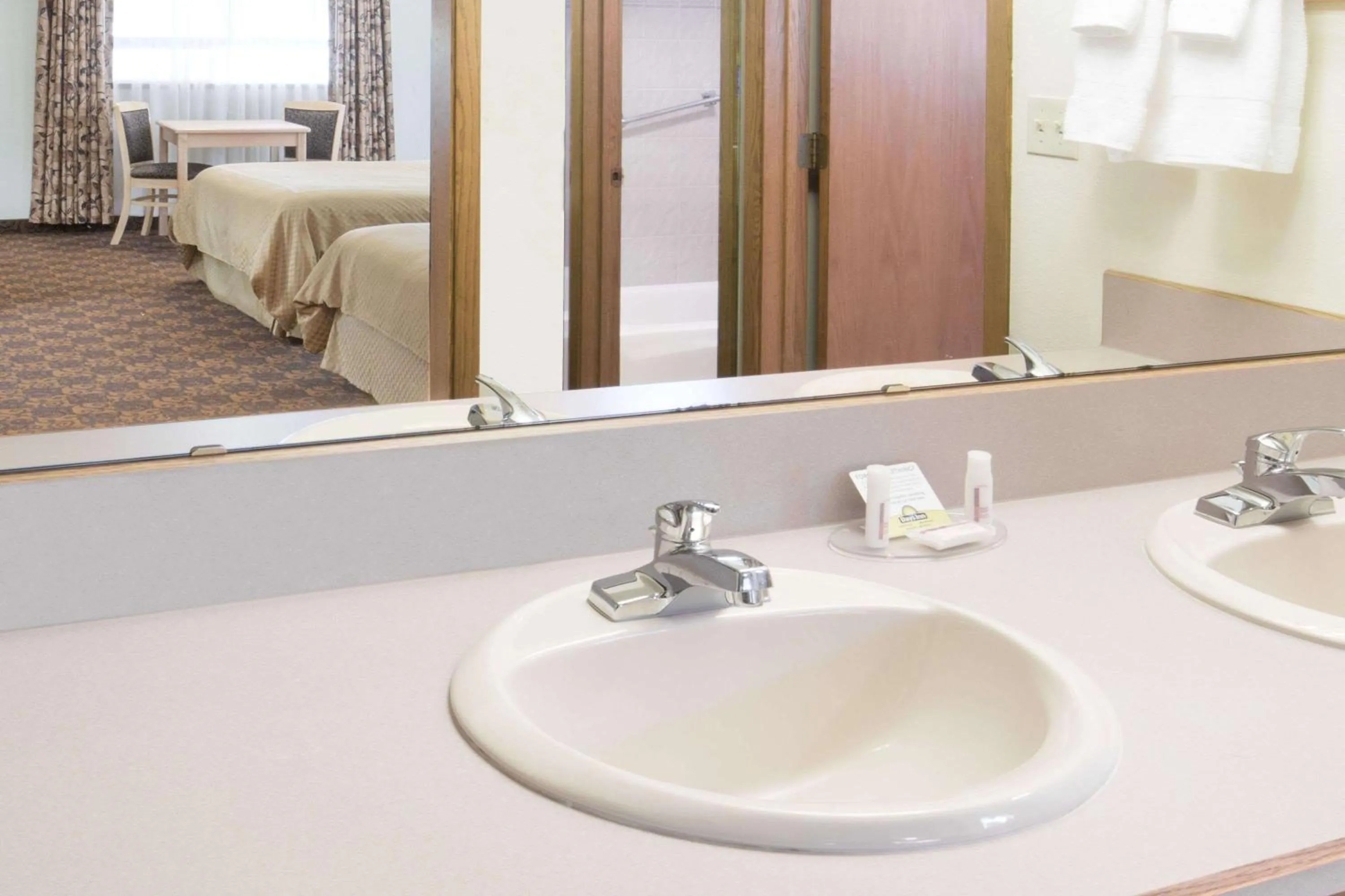 Bathroom, Bed in Days Inn by Wyndham Black Bear