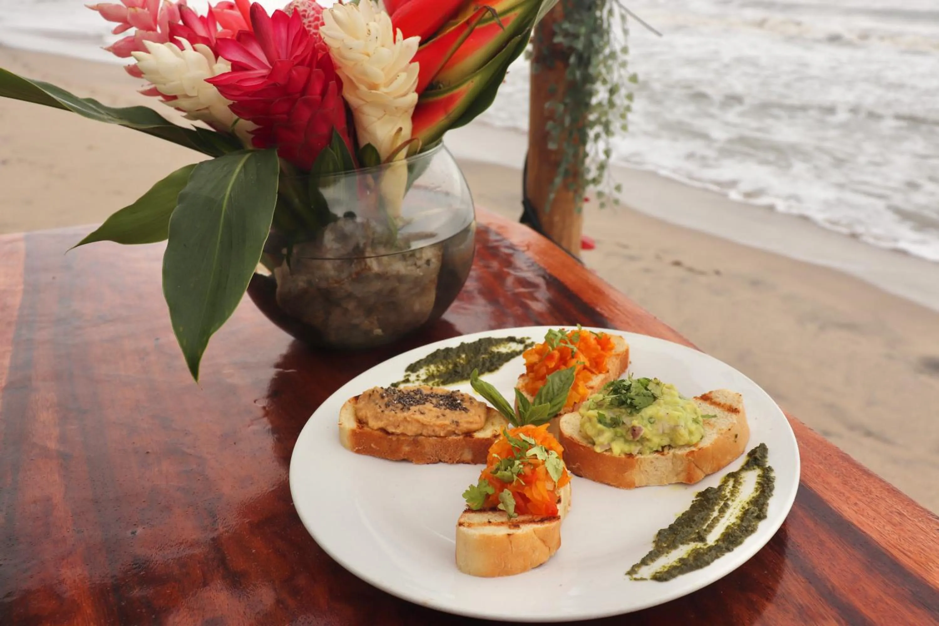 Food and drinks in Finca Escondida