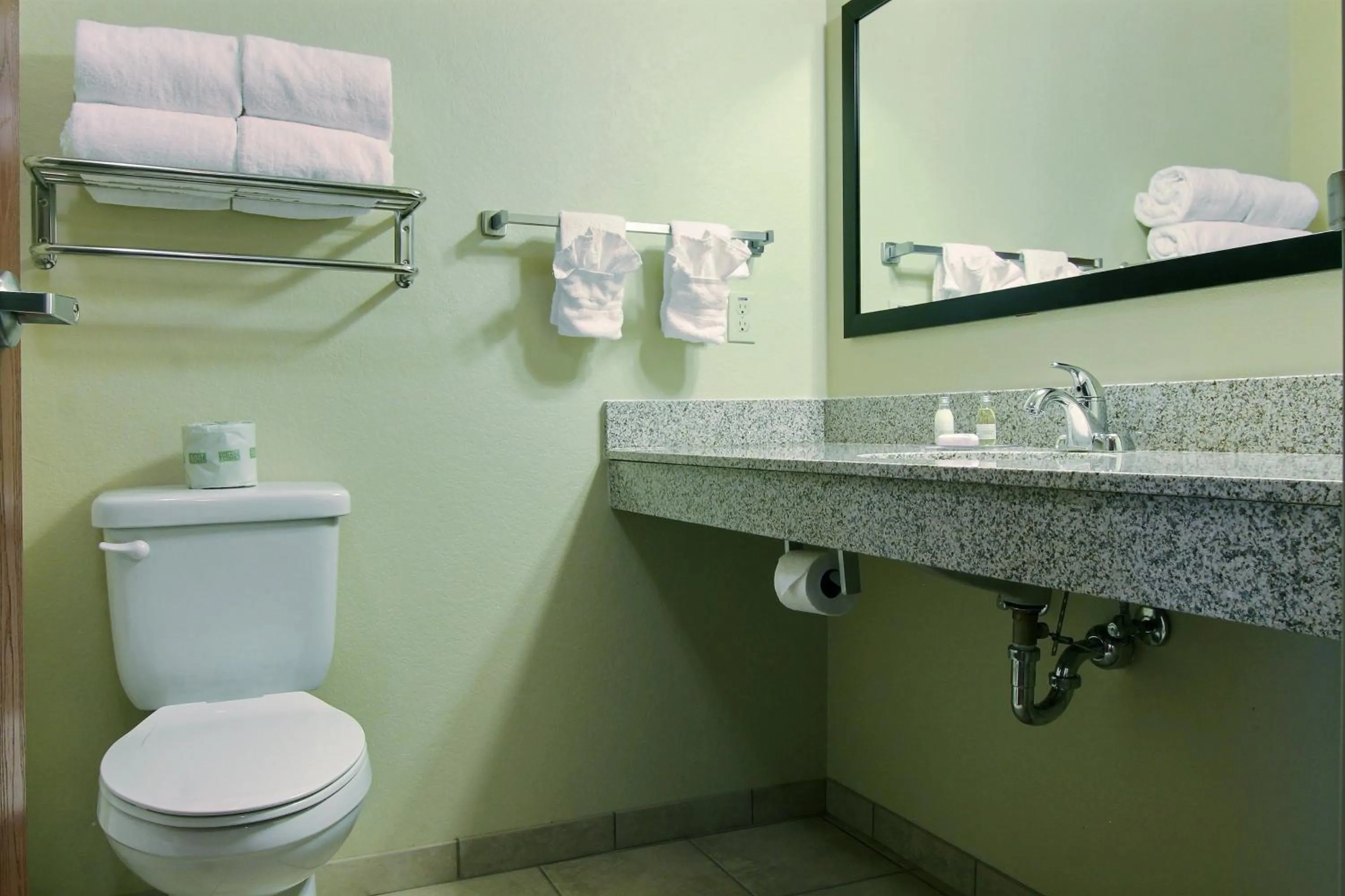 Toilet in Cobblestone Inn & Suites - Linton