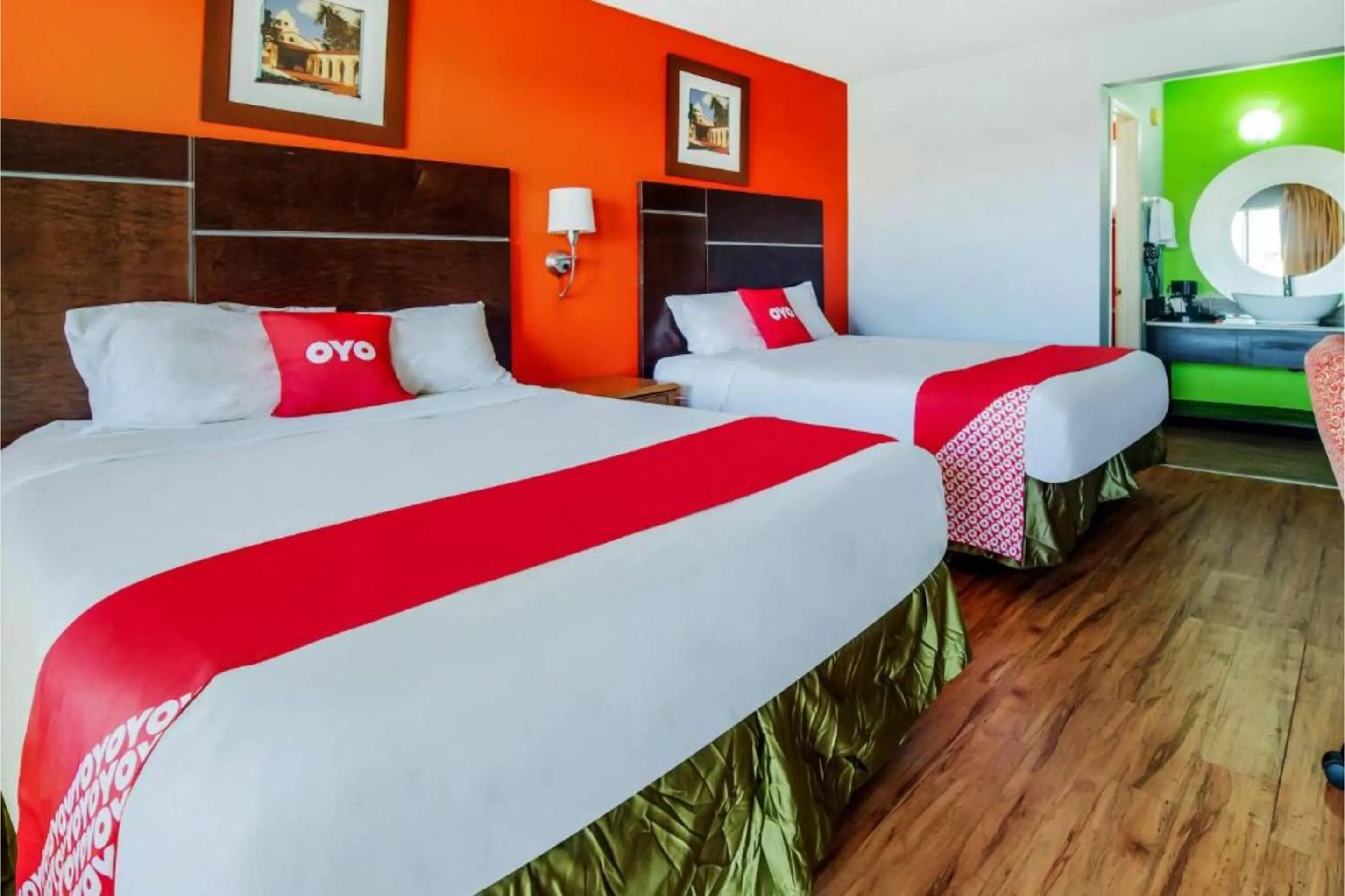 Bedroom, Bed in Hotel Europa Ridgecrest