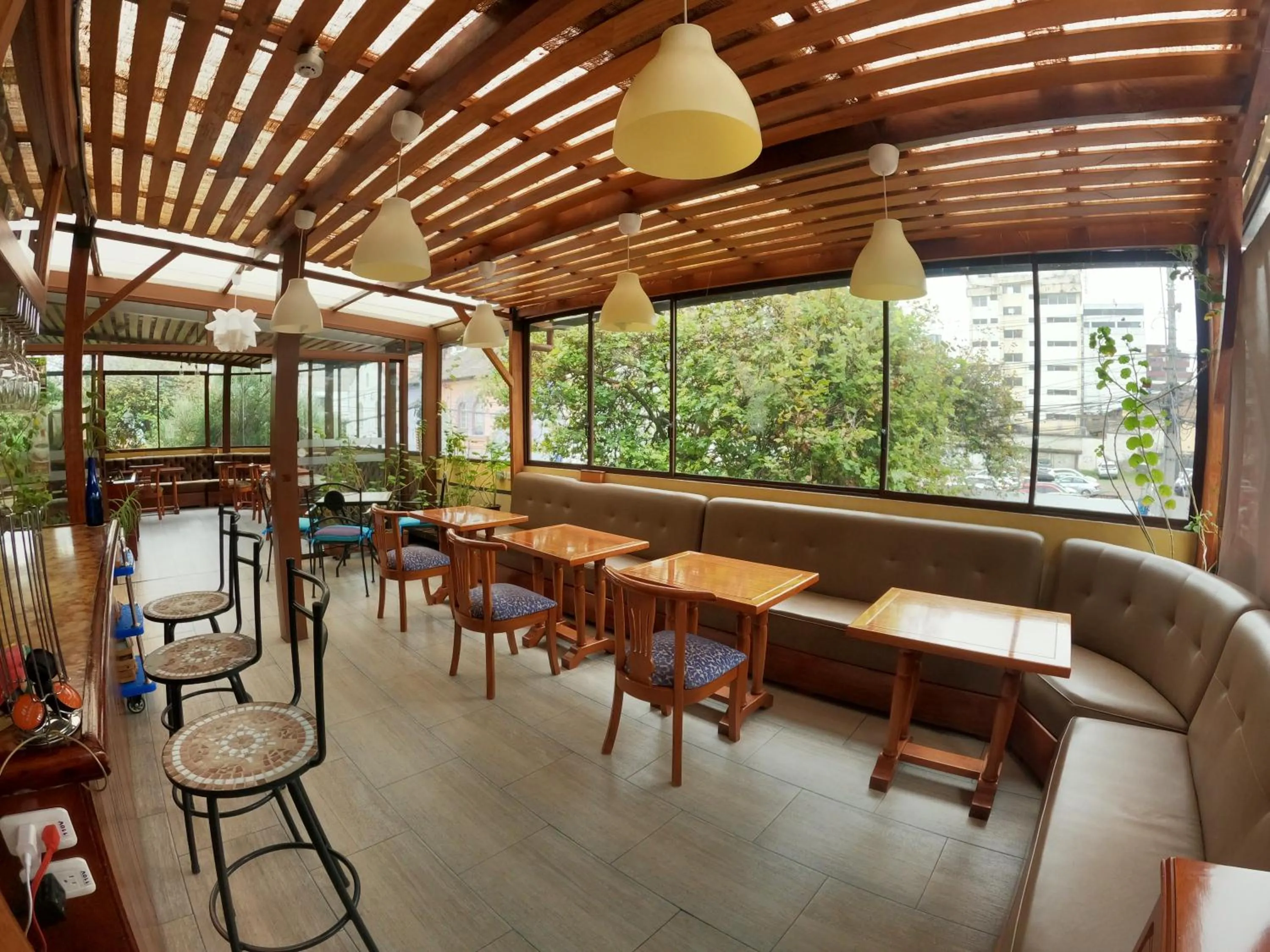 Restaurant/places to eat in ArtPlaza