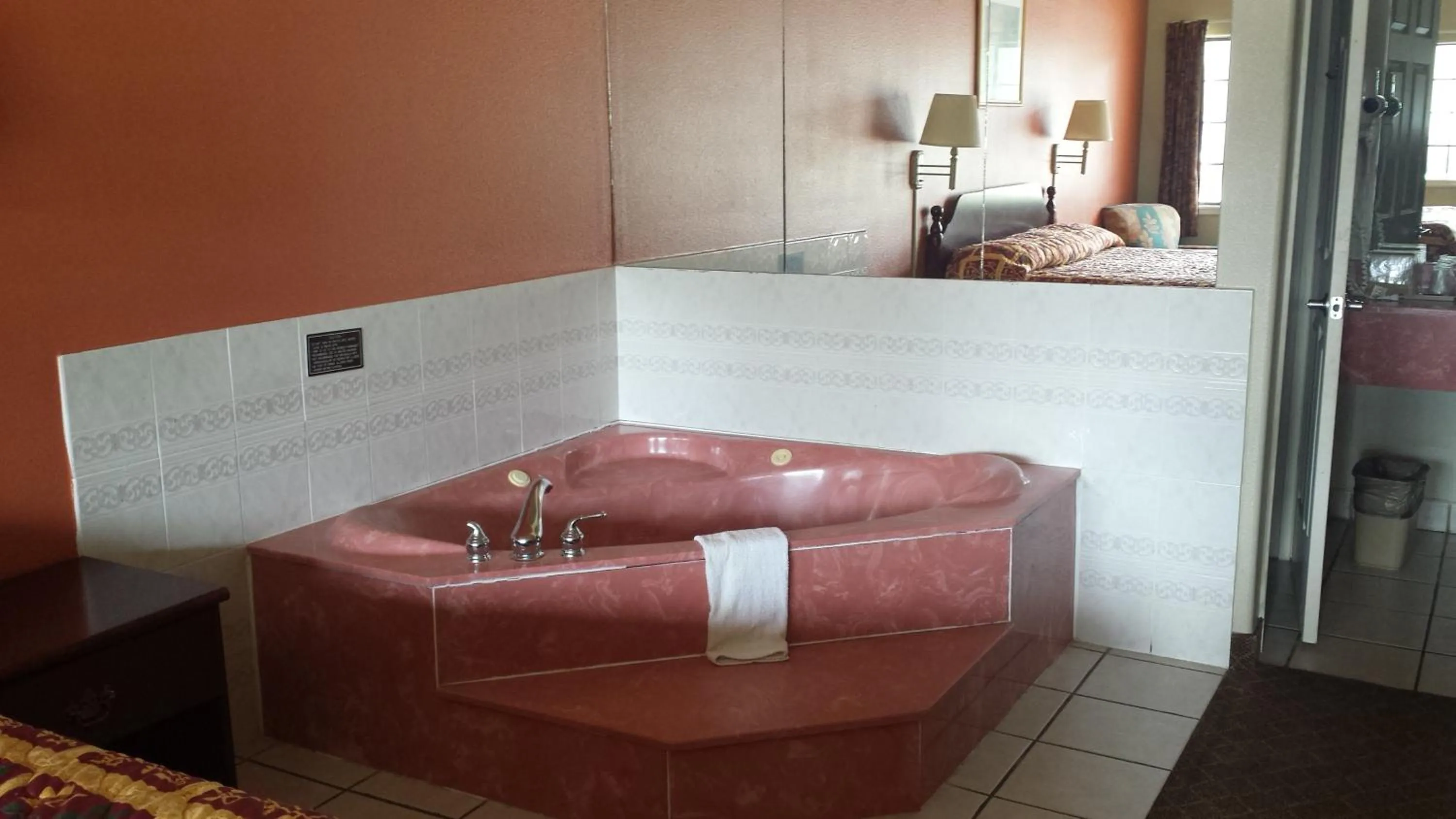 Hot Tub in La Copa Inn Brownsville