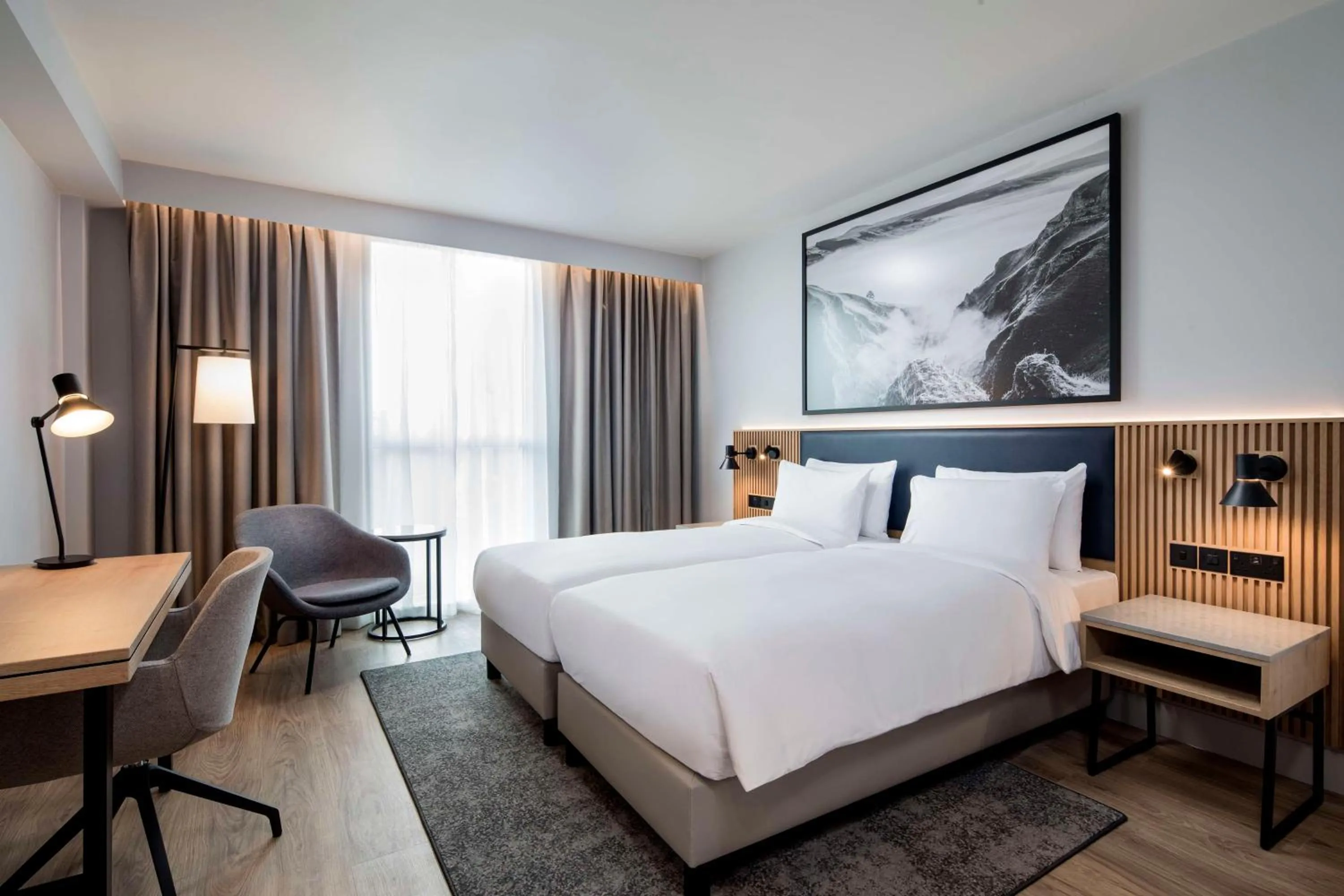 Bedroom, Bed in Radisson Blu Hotel, Sheffield