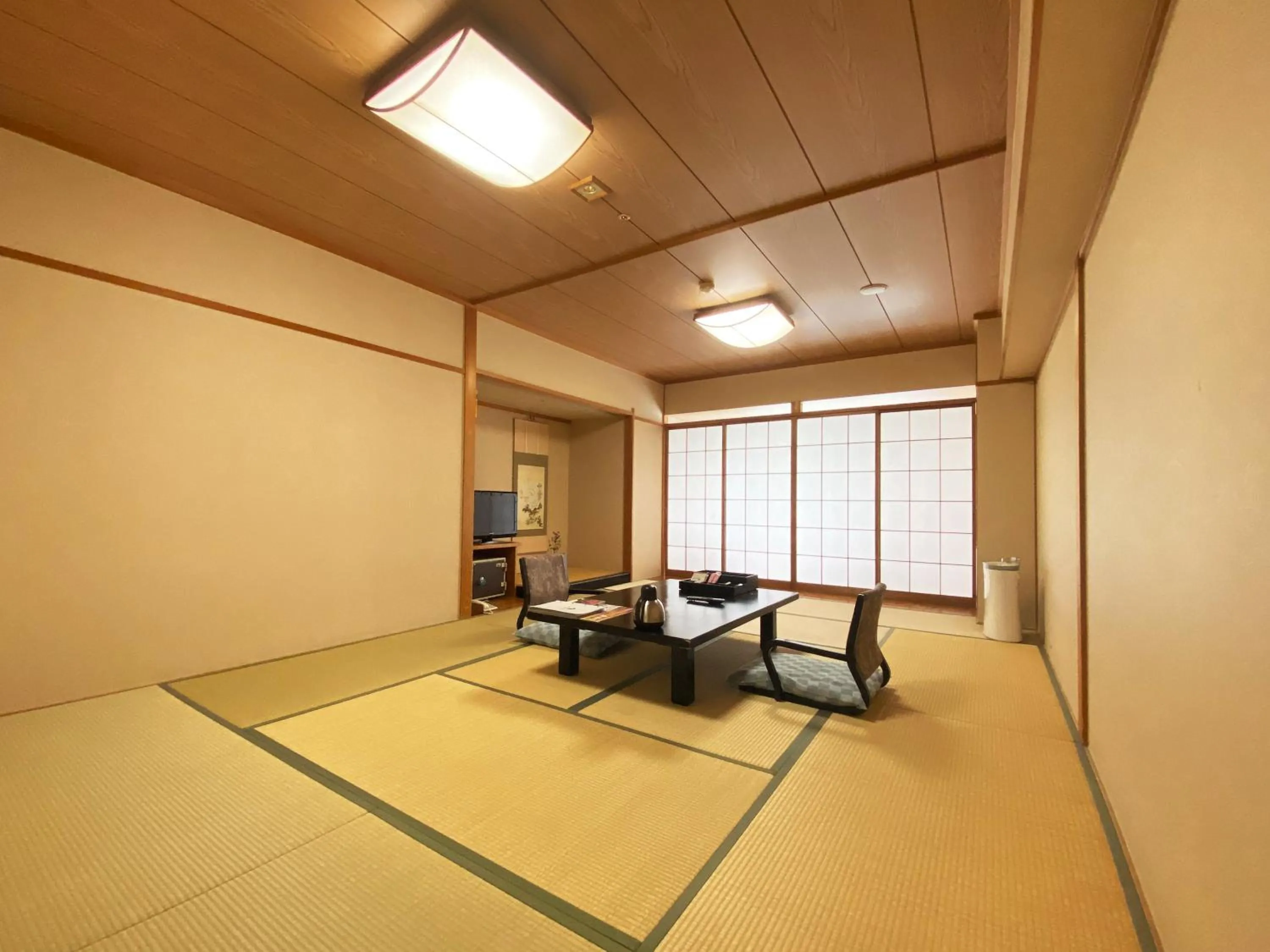 Photo of the whole room in Hotel Kusakabe Armeria