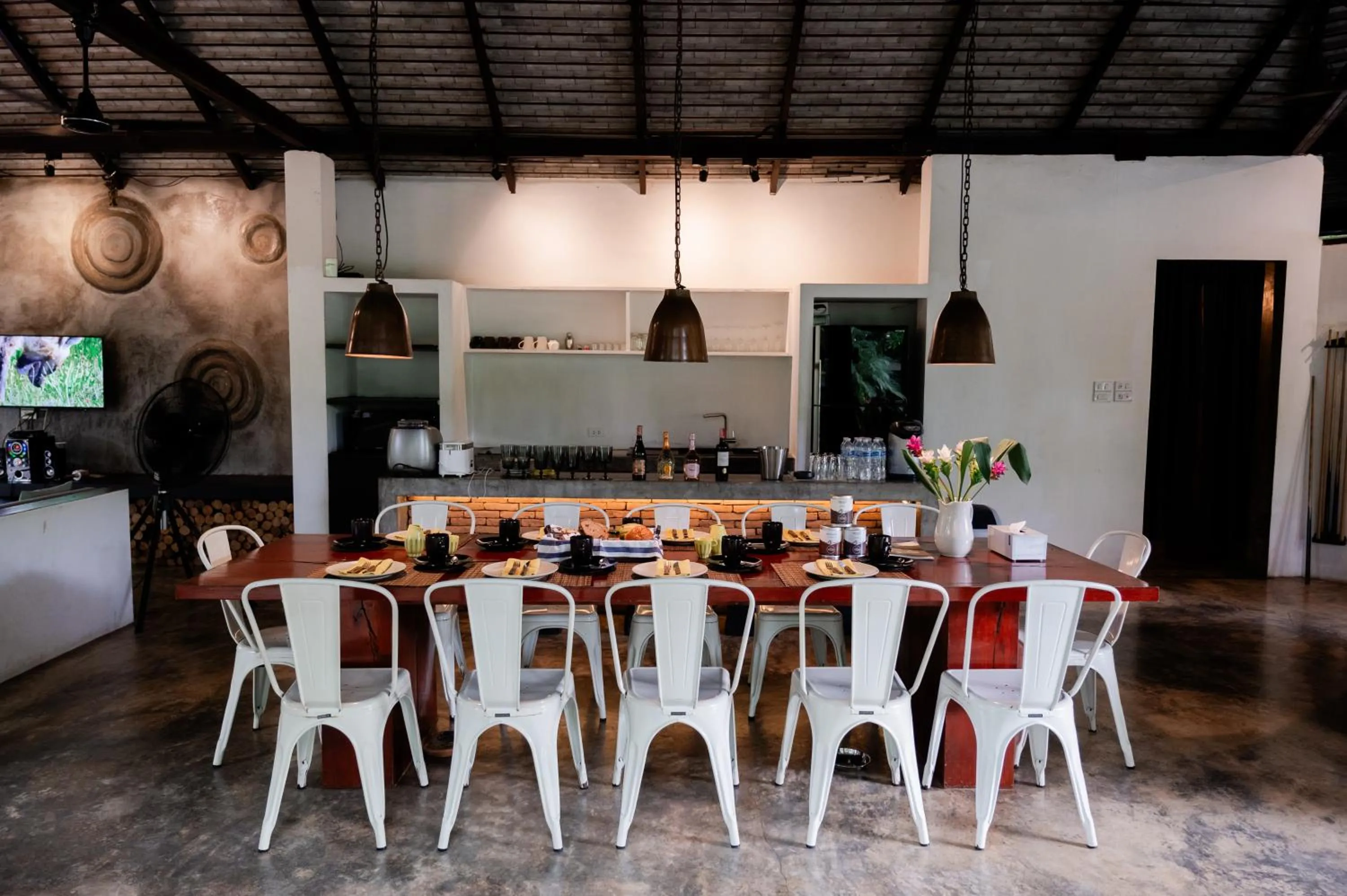 Kitchen or kitchenette in Tolani Southgate Villa Chiang Mai