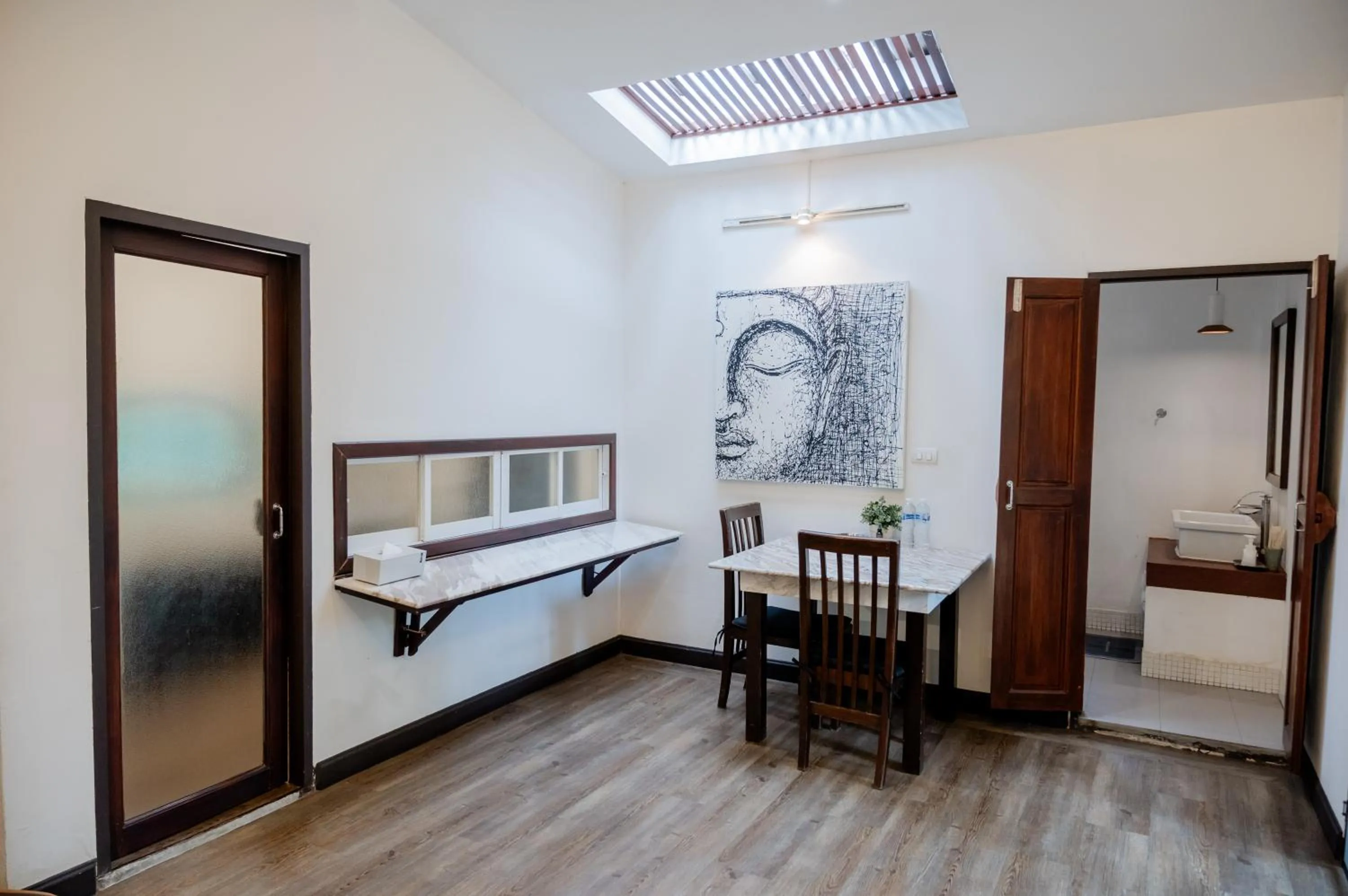 Photo of the whole room in Tolani Southgate Villa Chiang Mai