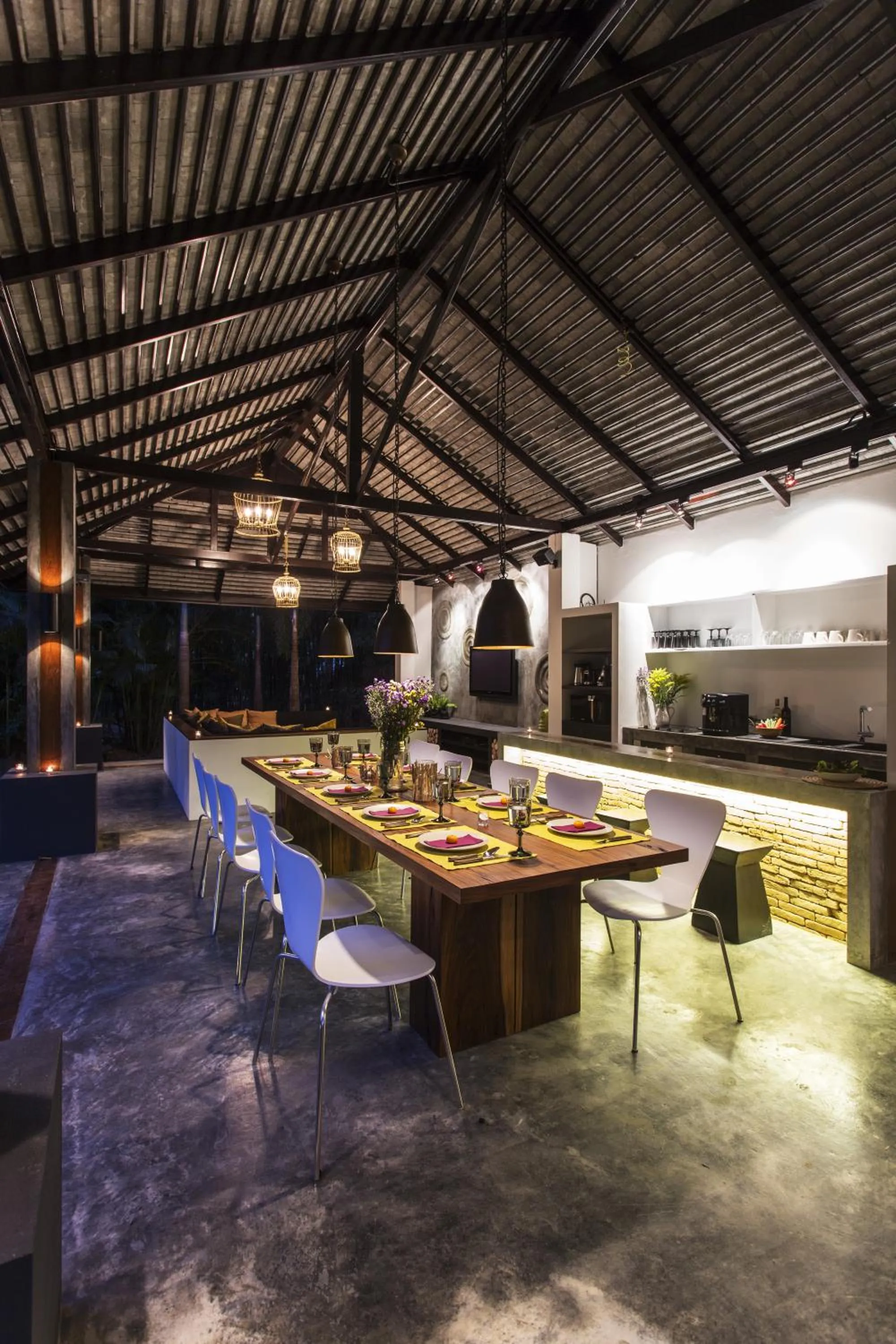 Communal lounge/ TV room in Tolani Southgate Villa Chiang Mai