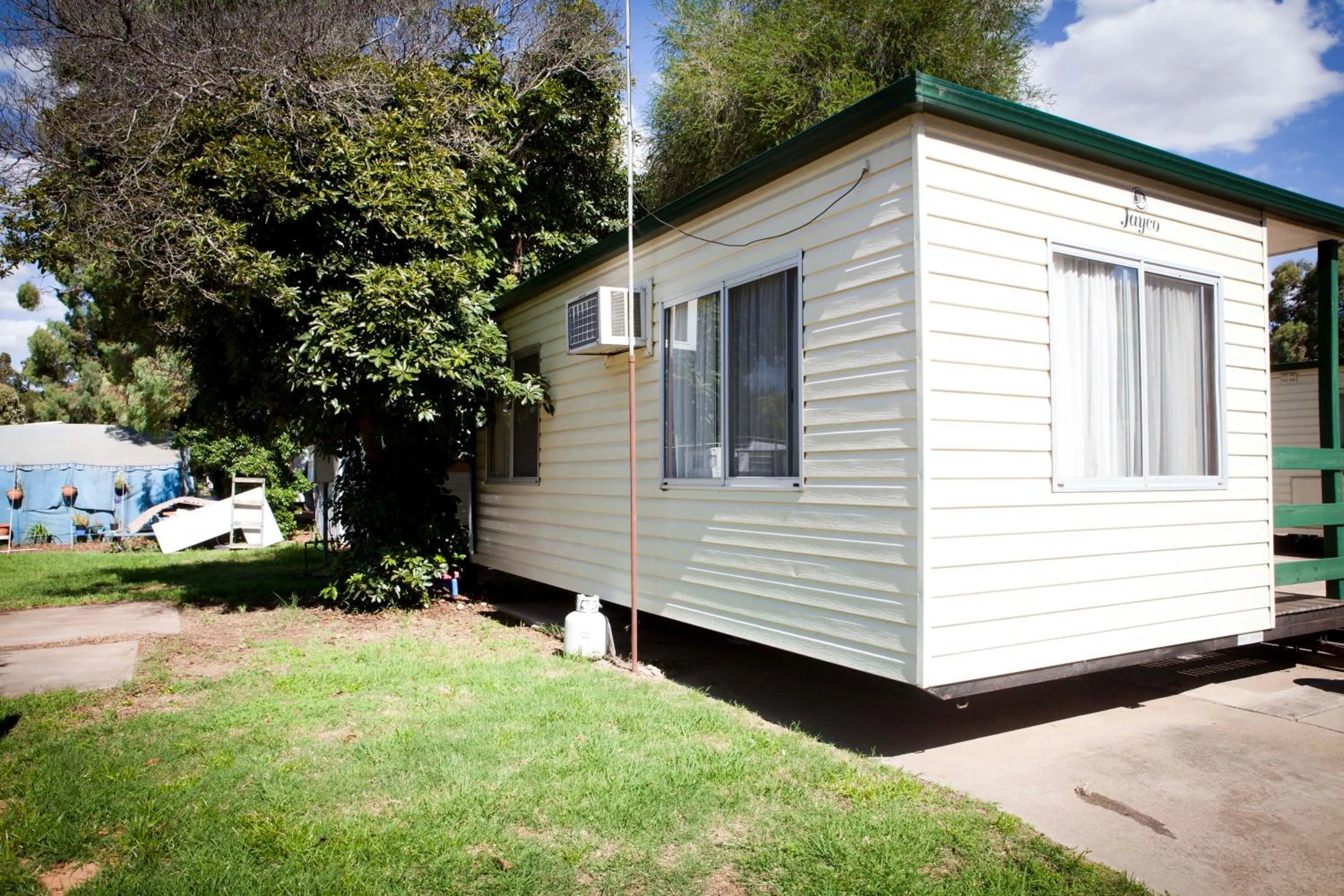 Facade/entrance in Strayleaves Caravan Park
