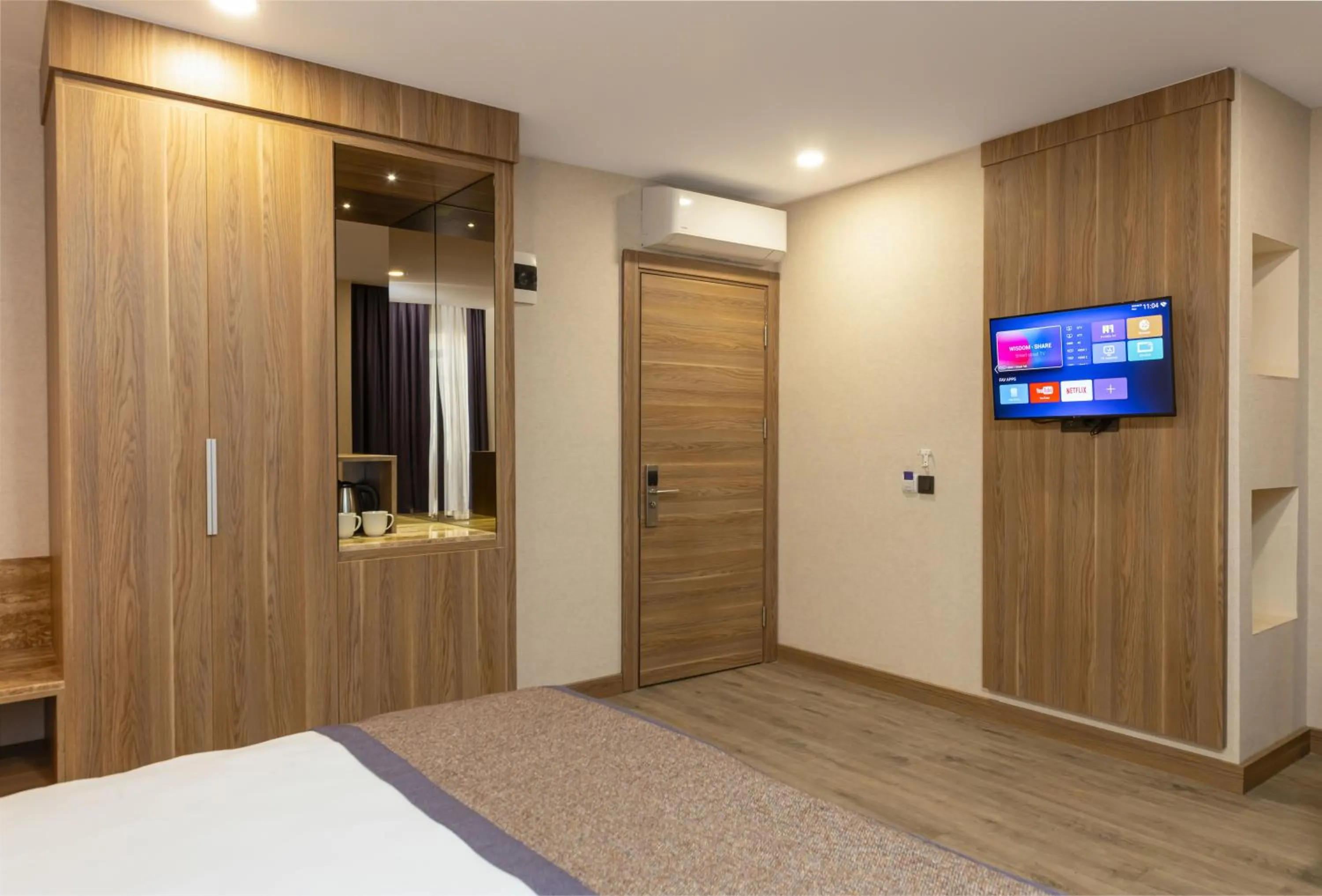 TV and multimedia, Bed in Ema Houses