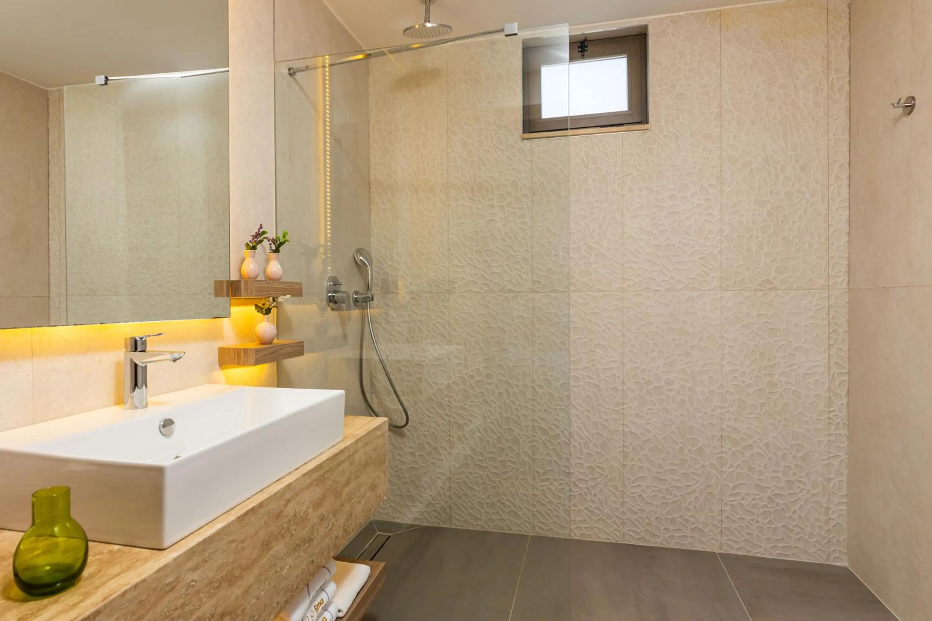 Shower in Ema Houses