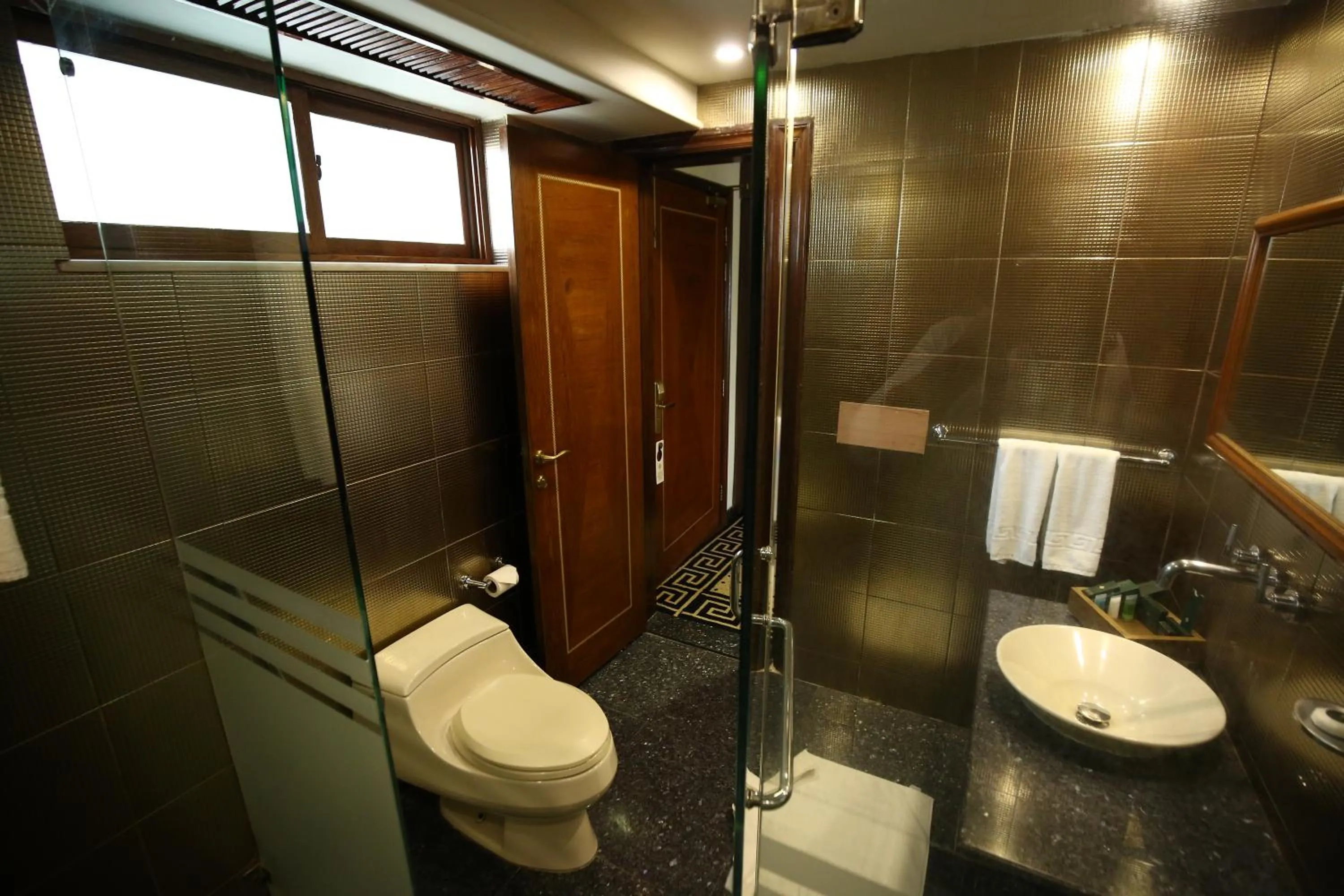 Bathroom in Bahria Grand Hotel & Resort