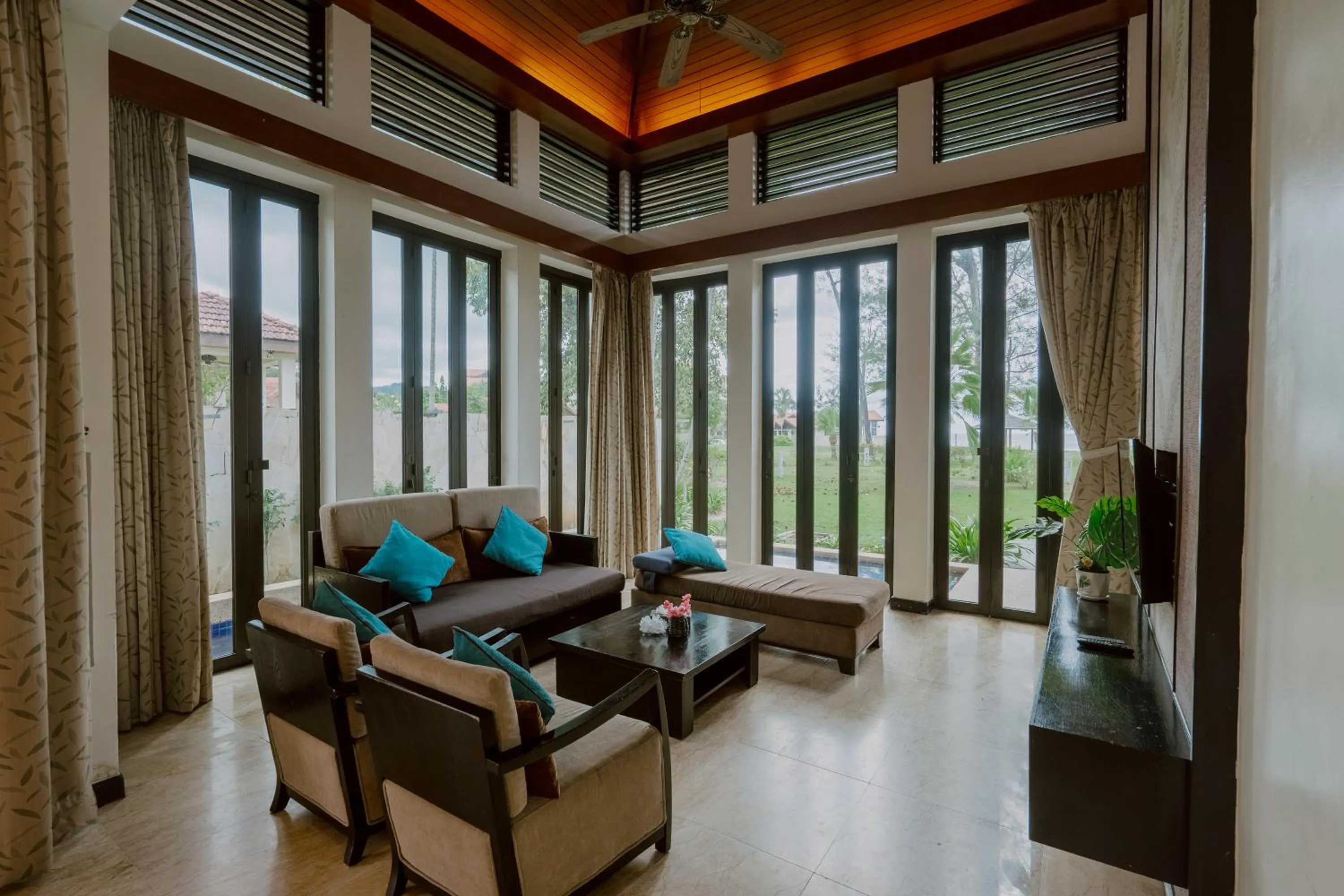 Living room in Borneo Beach Villa & Suite