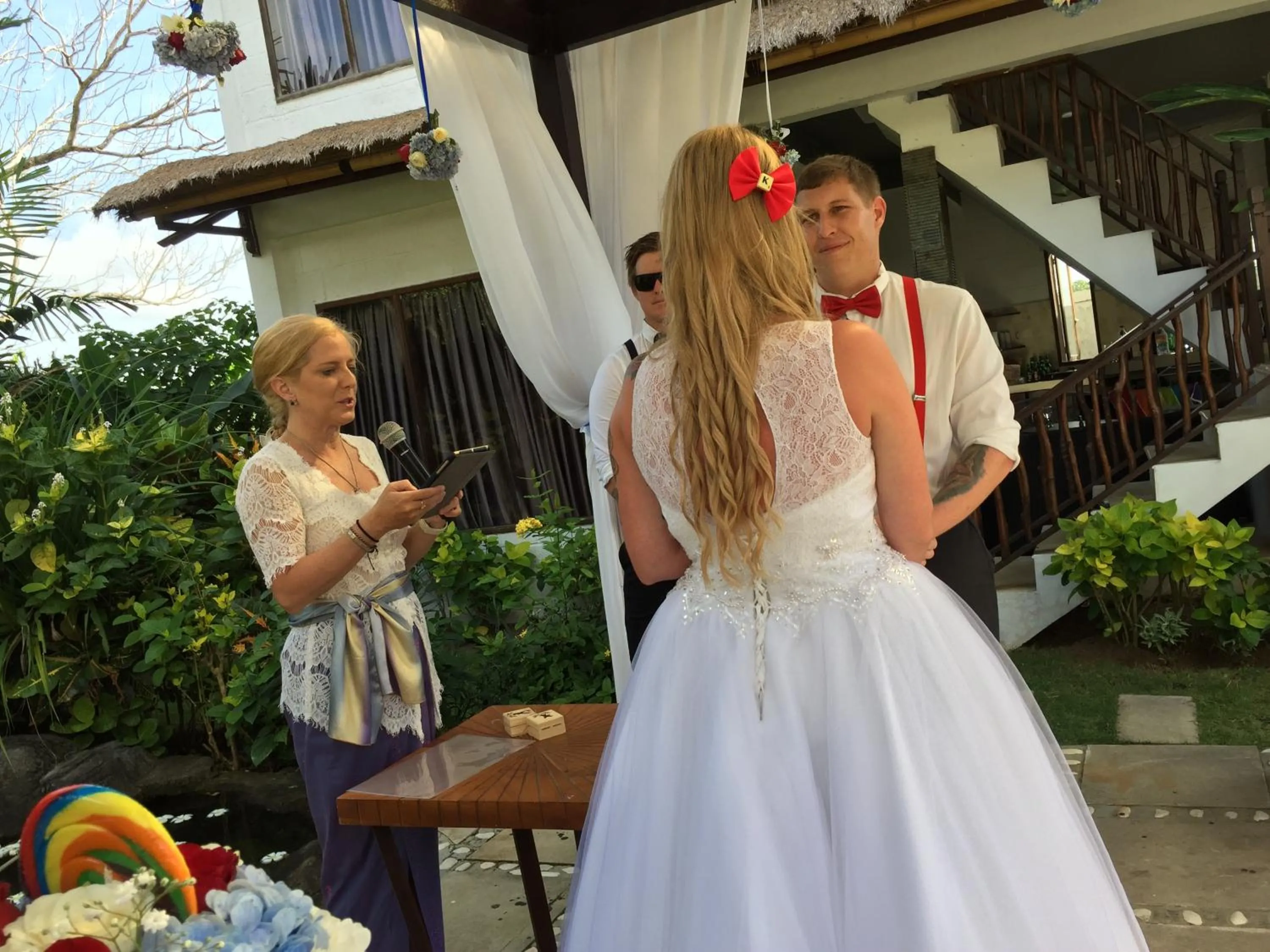 Shower in Hill Dance Bali American Hotel