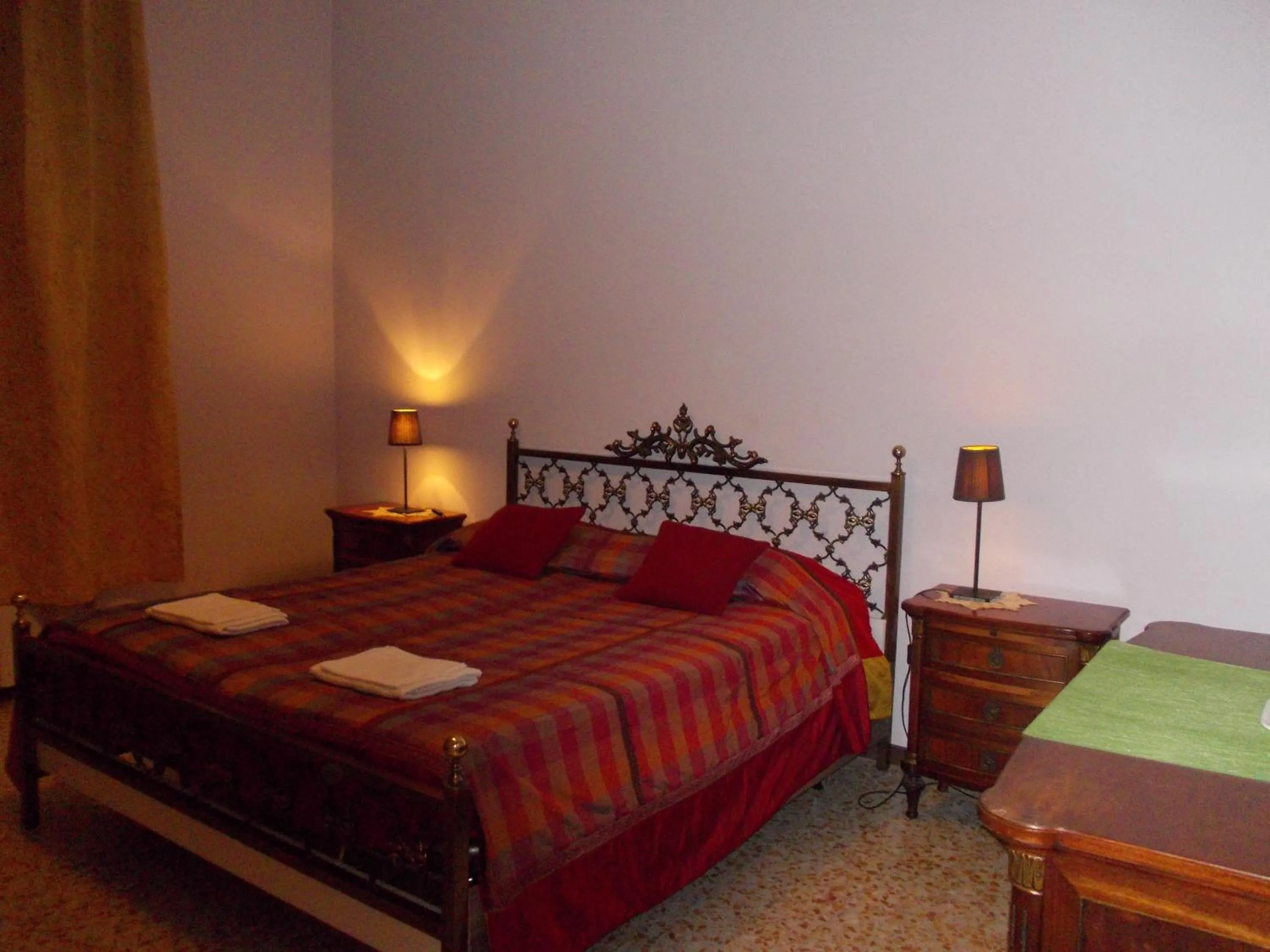 Bedroom, Bed in Big Brother Bed & Rooms