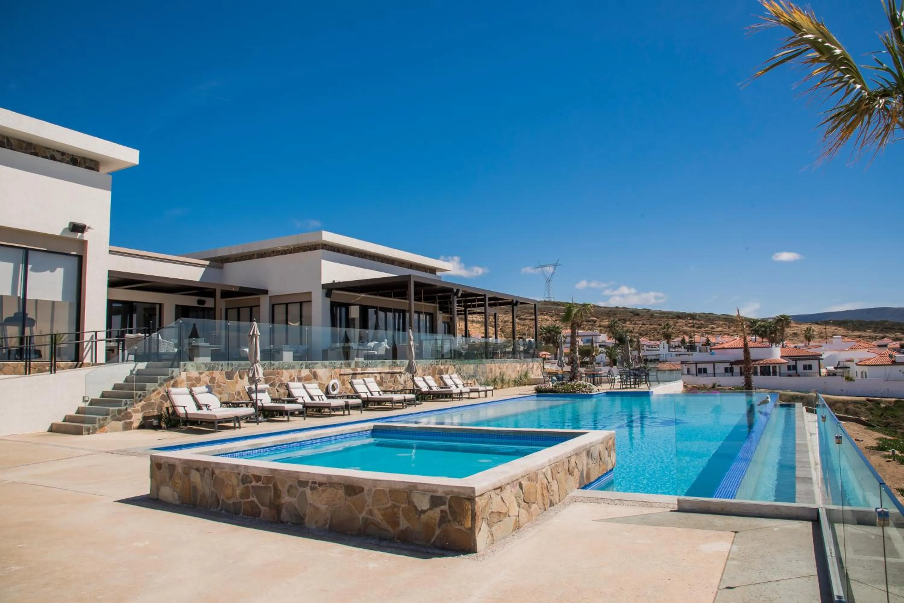 Swimming pool in Voyage Vacation Club