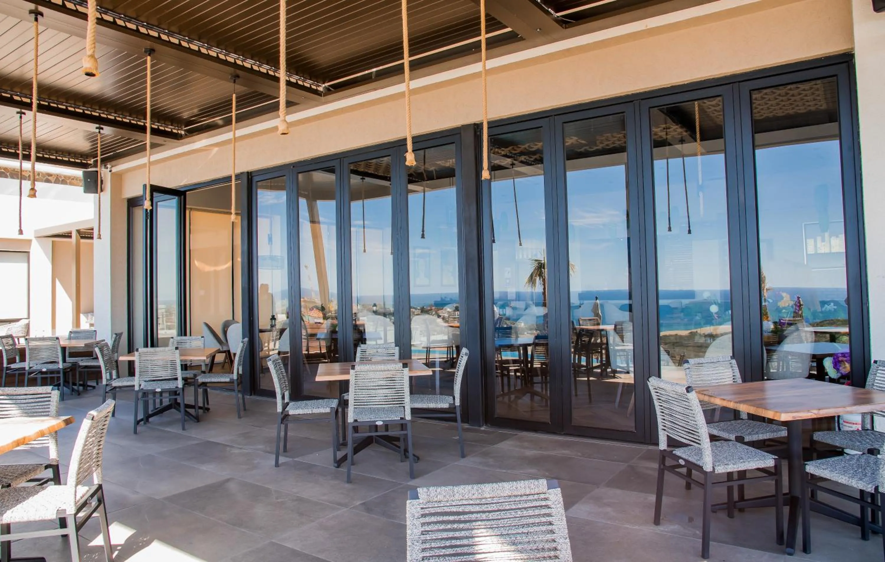 Restaurant/places to eat in Voyage Vacation Club