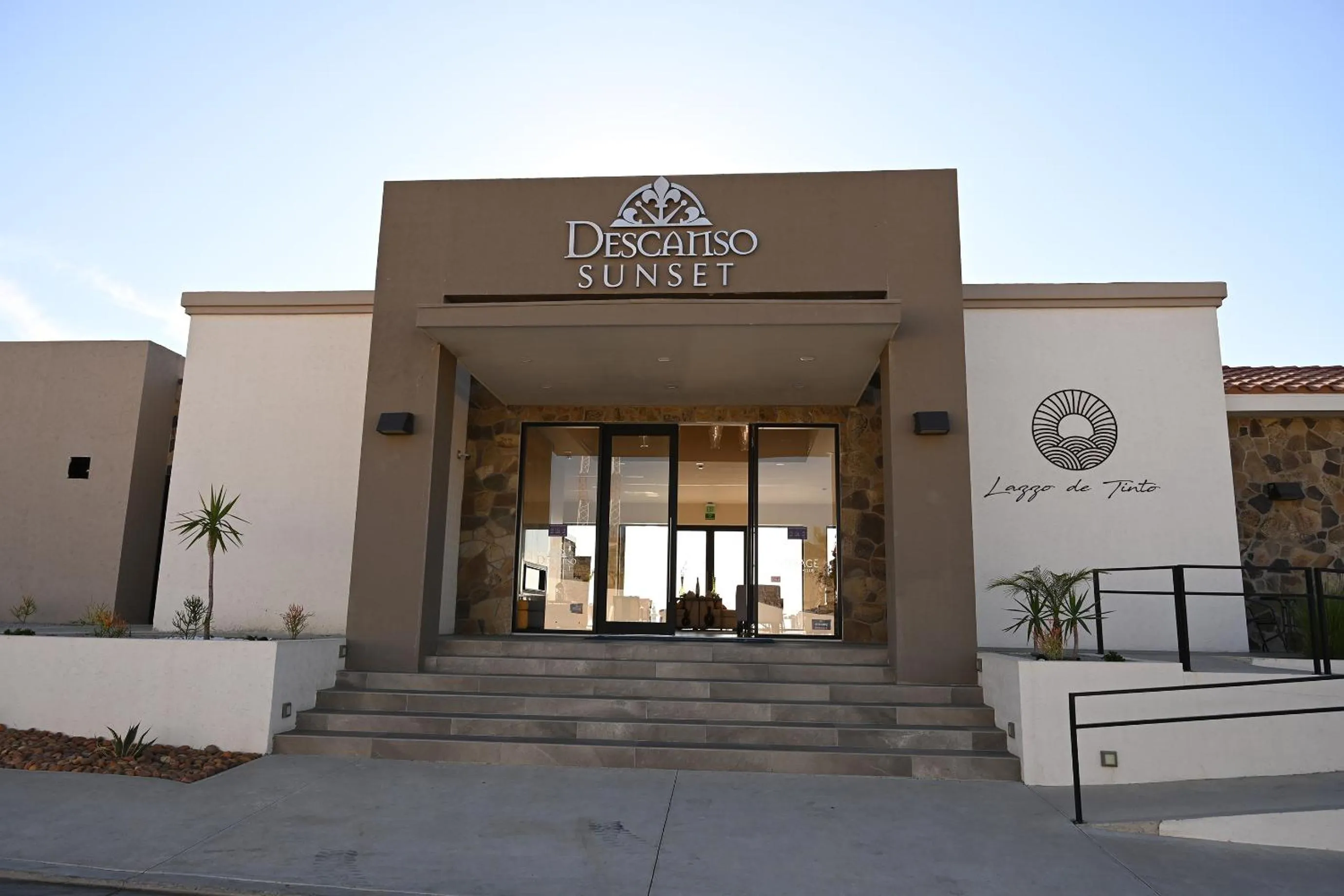 Facade/entrance in Voyage Vacation Club