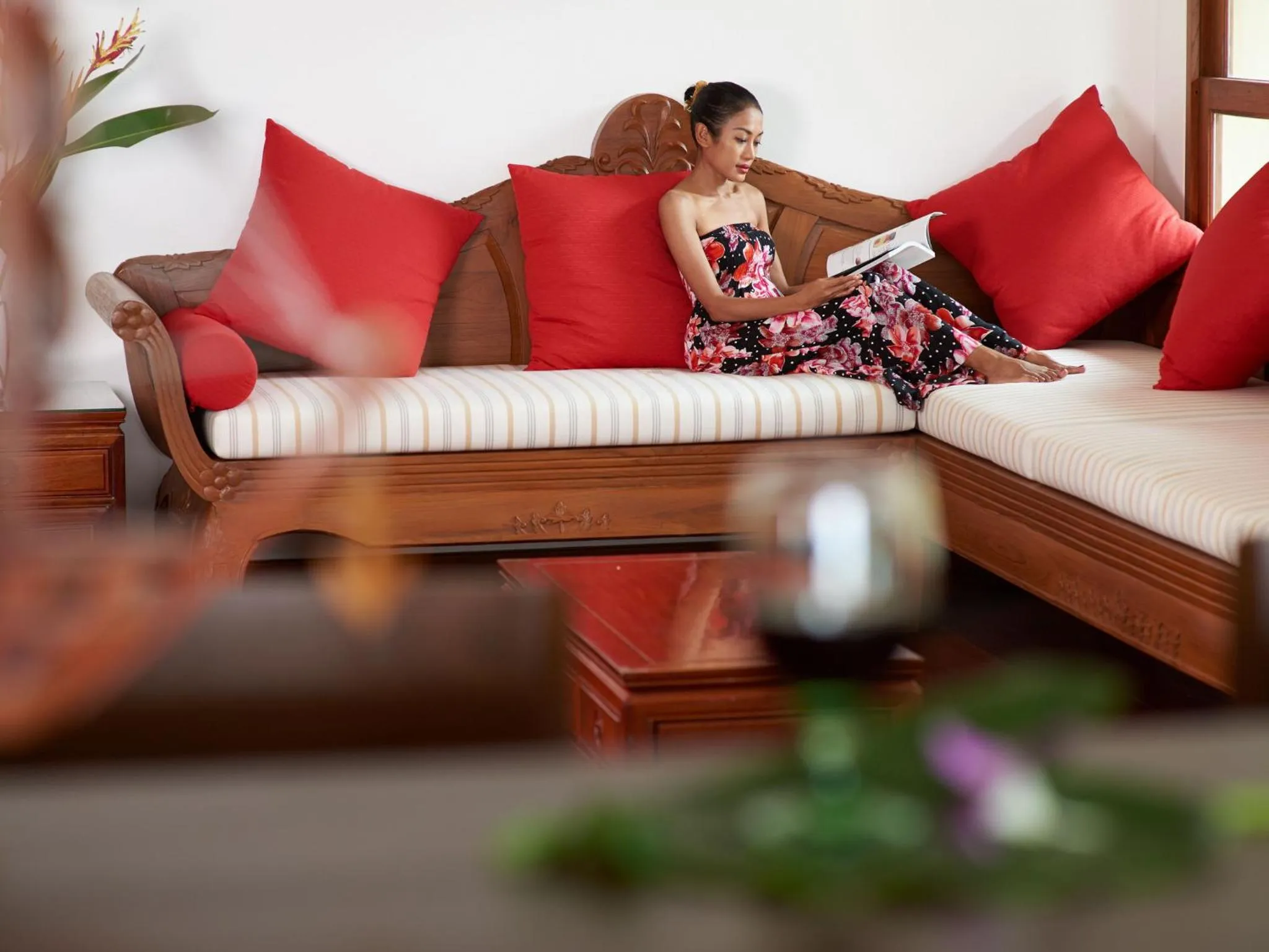 Communal lounge/ TV room, Bed in Sara Beachfront Boutique Resort