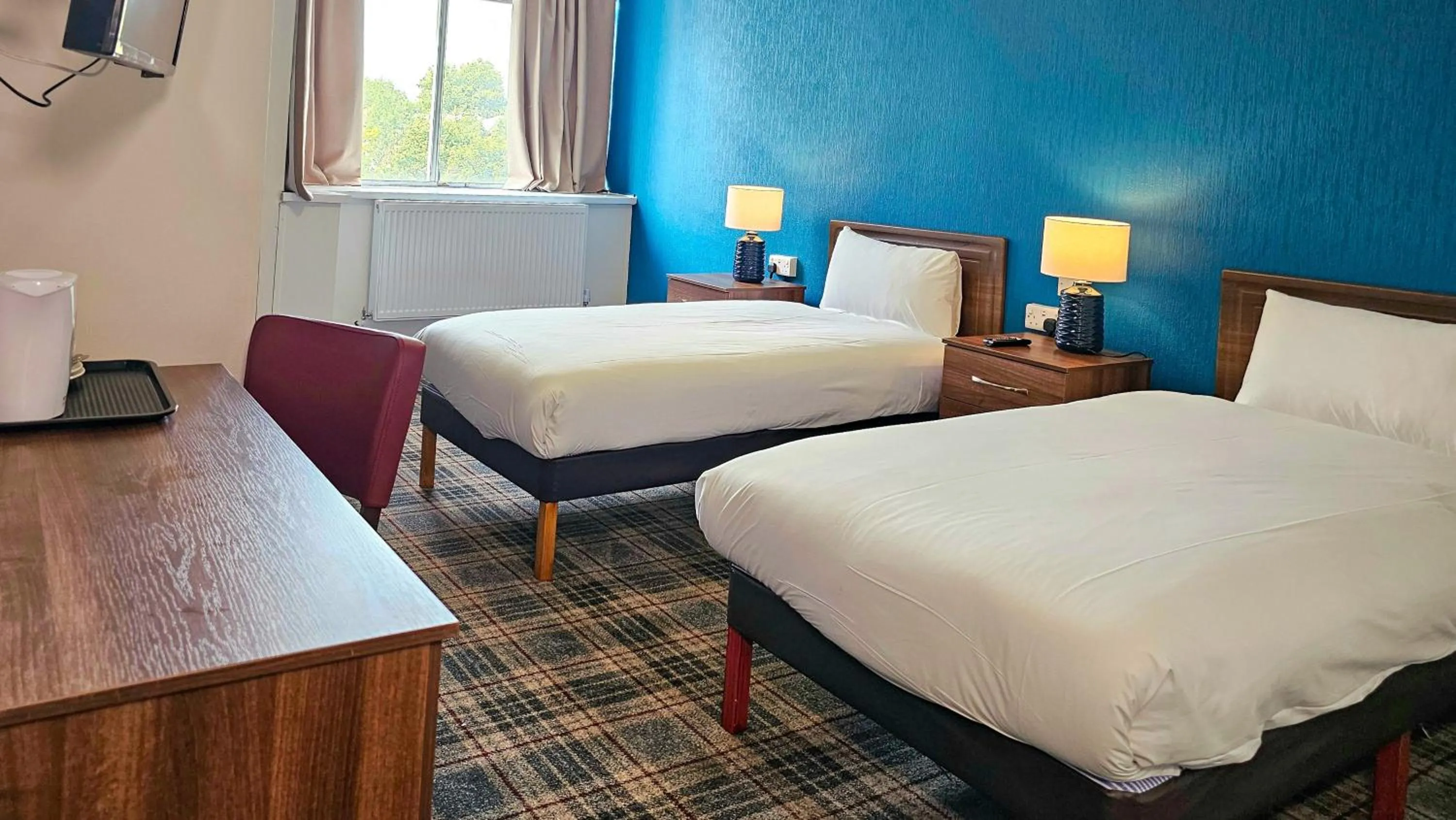 Bed in Hampstead Britannia