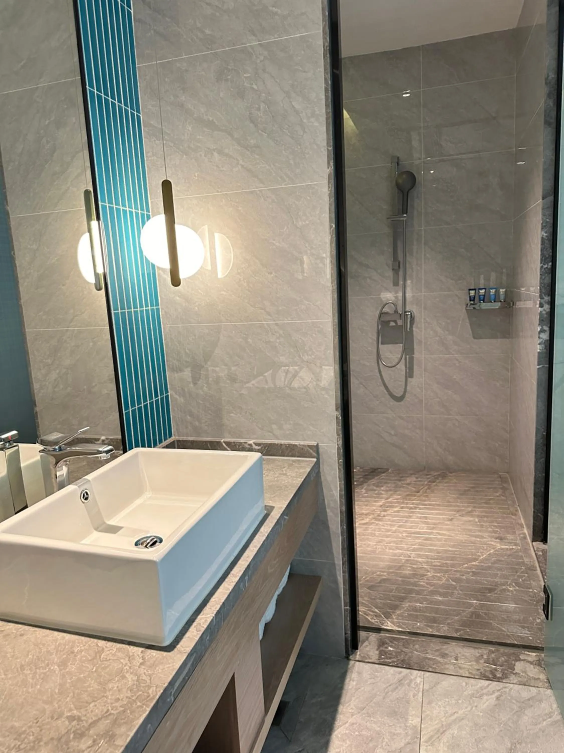 Bathroom in The Skytel Shenzhen Shekou