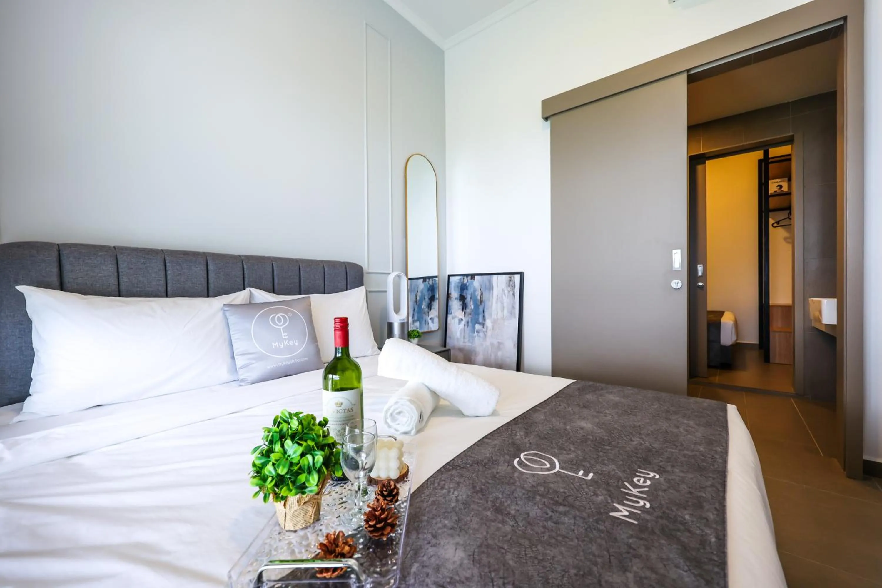 Bed in Mossaz Suites by MyKey