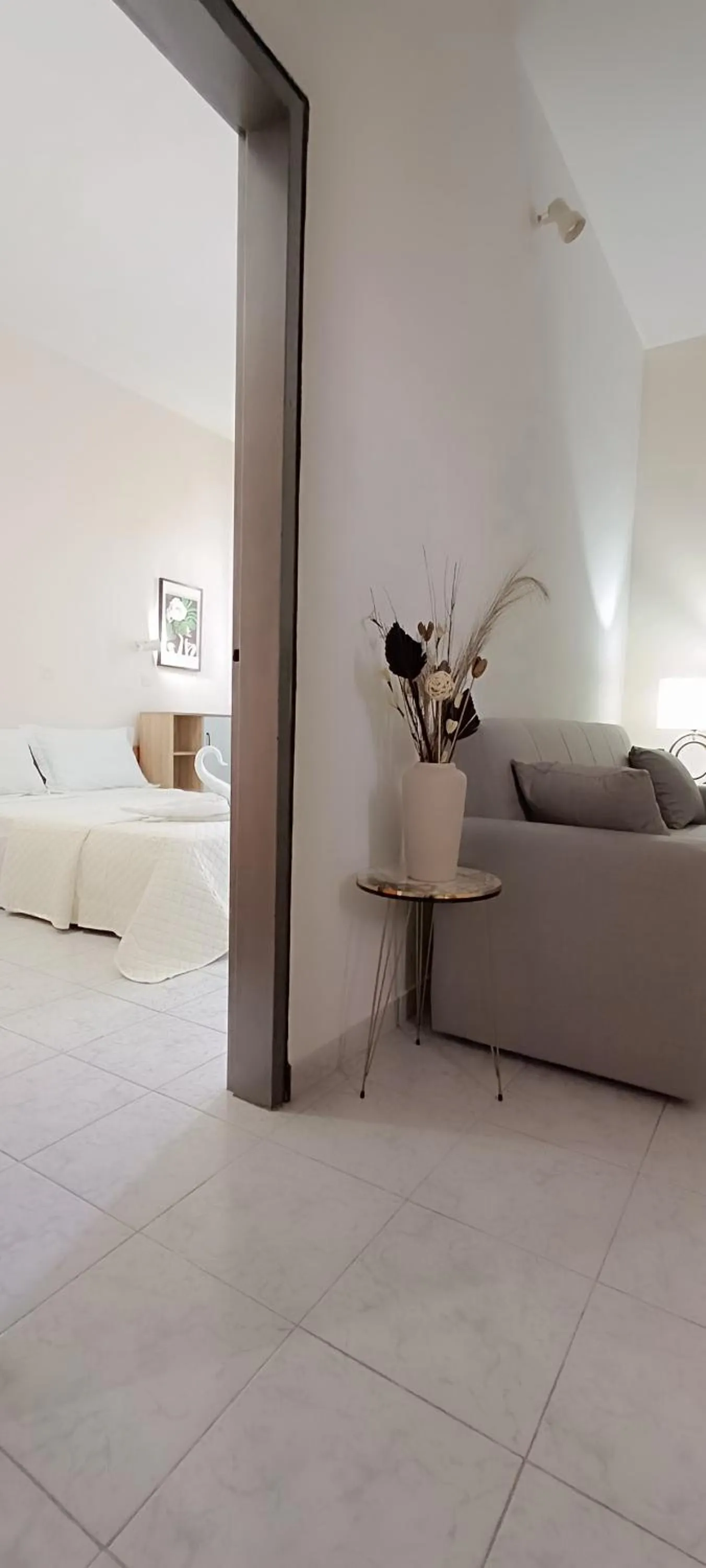 Living room, Bed in Pyrgos Hotel Apartments