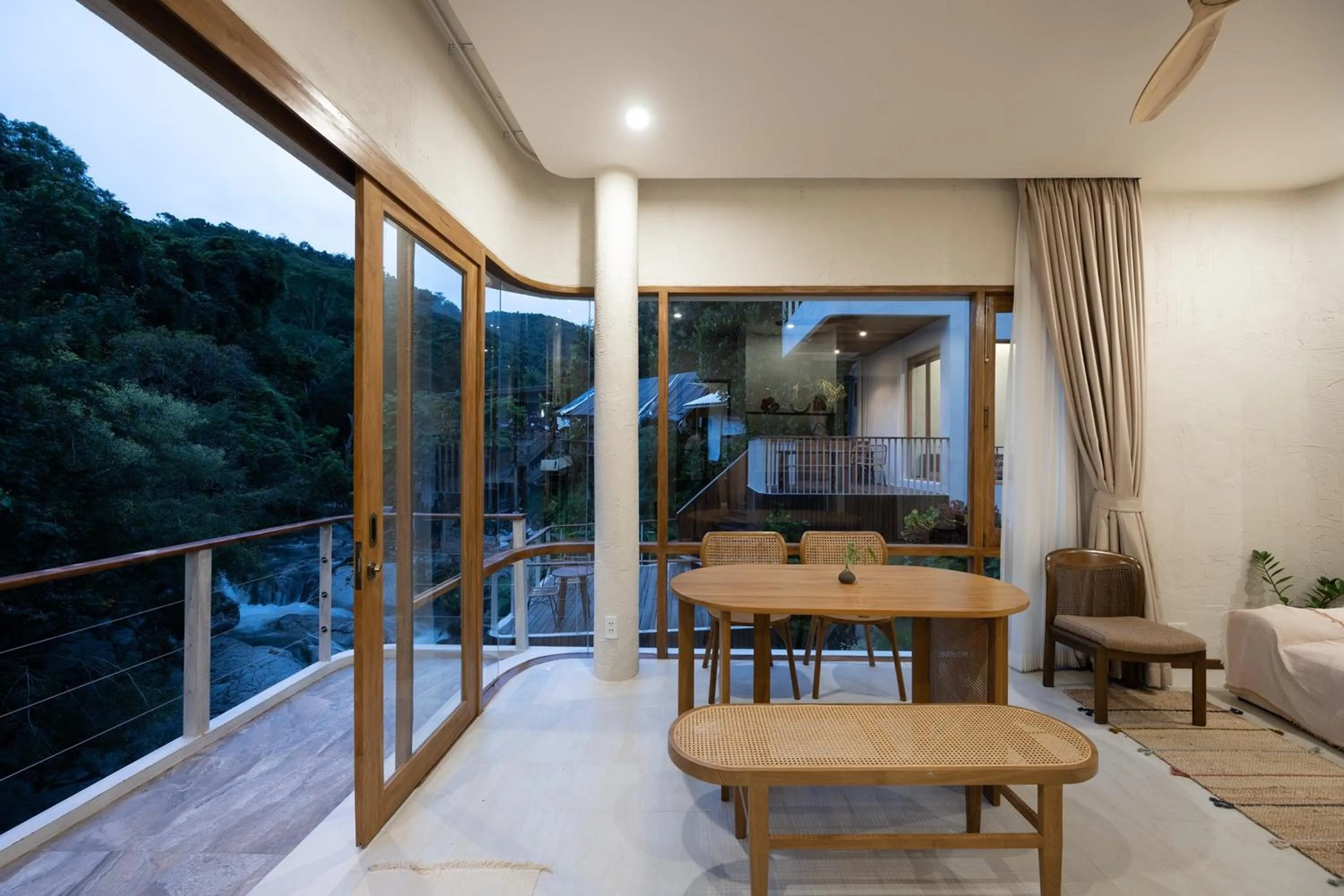 Seating area in Taryn Tara Cafe and Stay