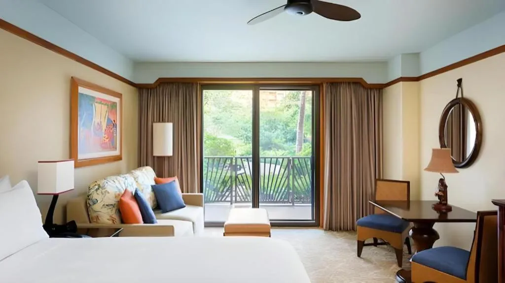 Bed in Aulani, A Disney Resort And Spa